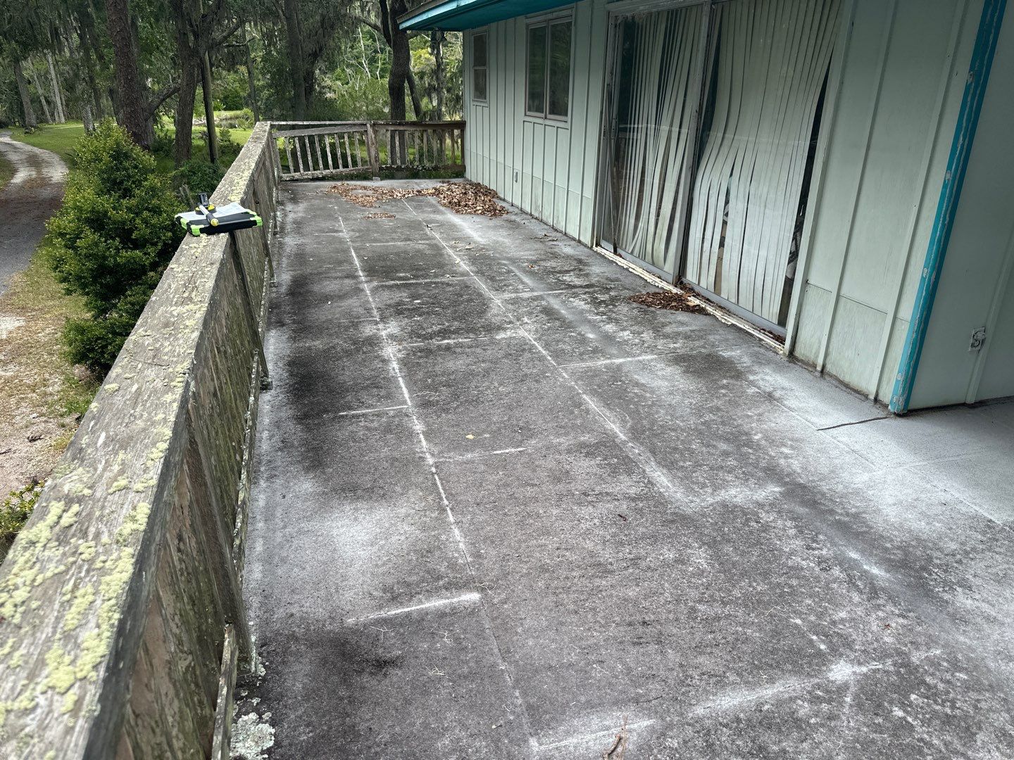 Concrete Deck using AcryFin by DuraSeal