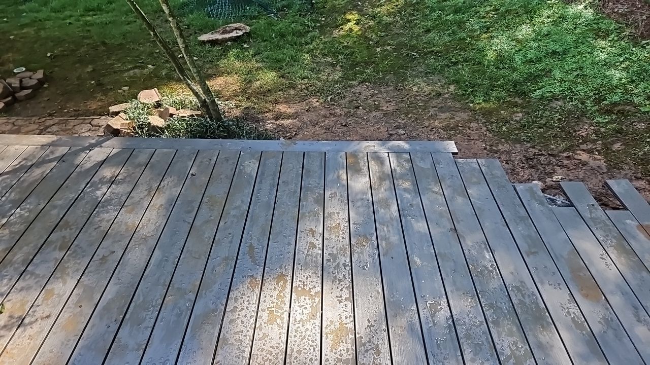 Jameswood Lane - Composite Deck Build by Pillar and Pine