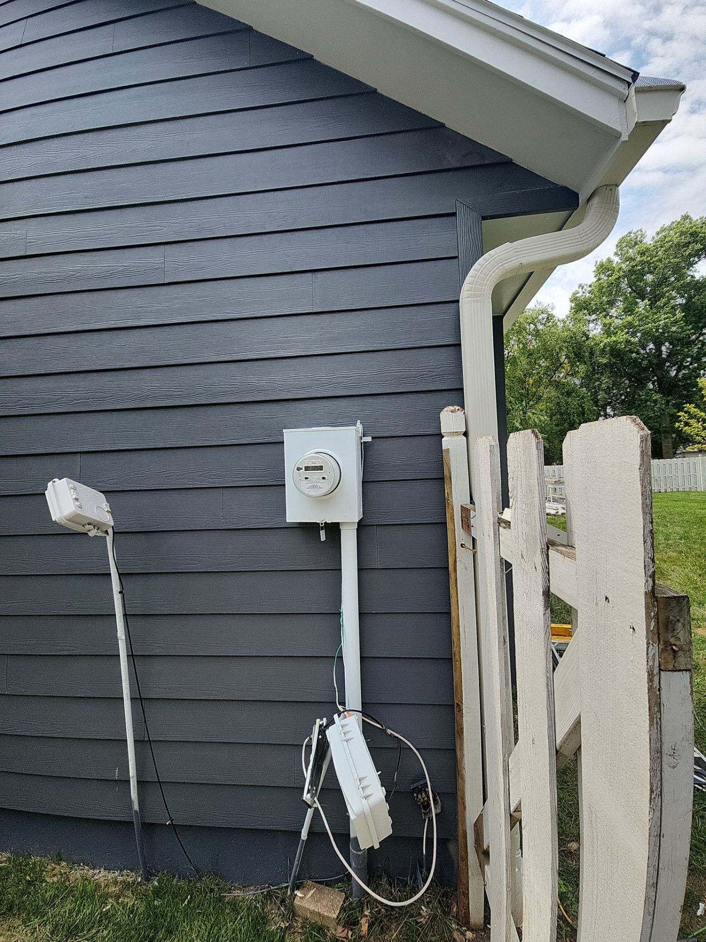 James Hardie siding in Overland park  by EEC  Windows, Siding & Roofing 