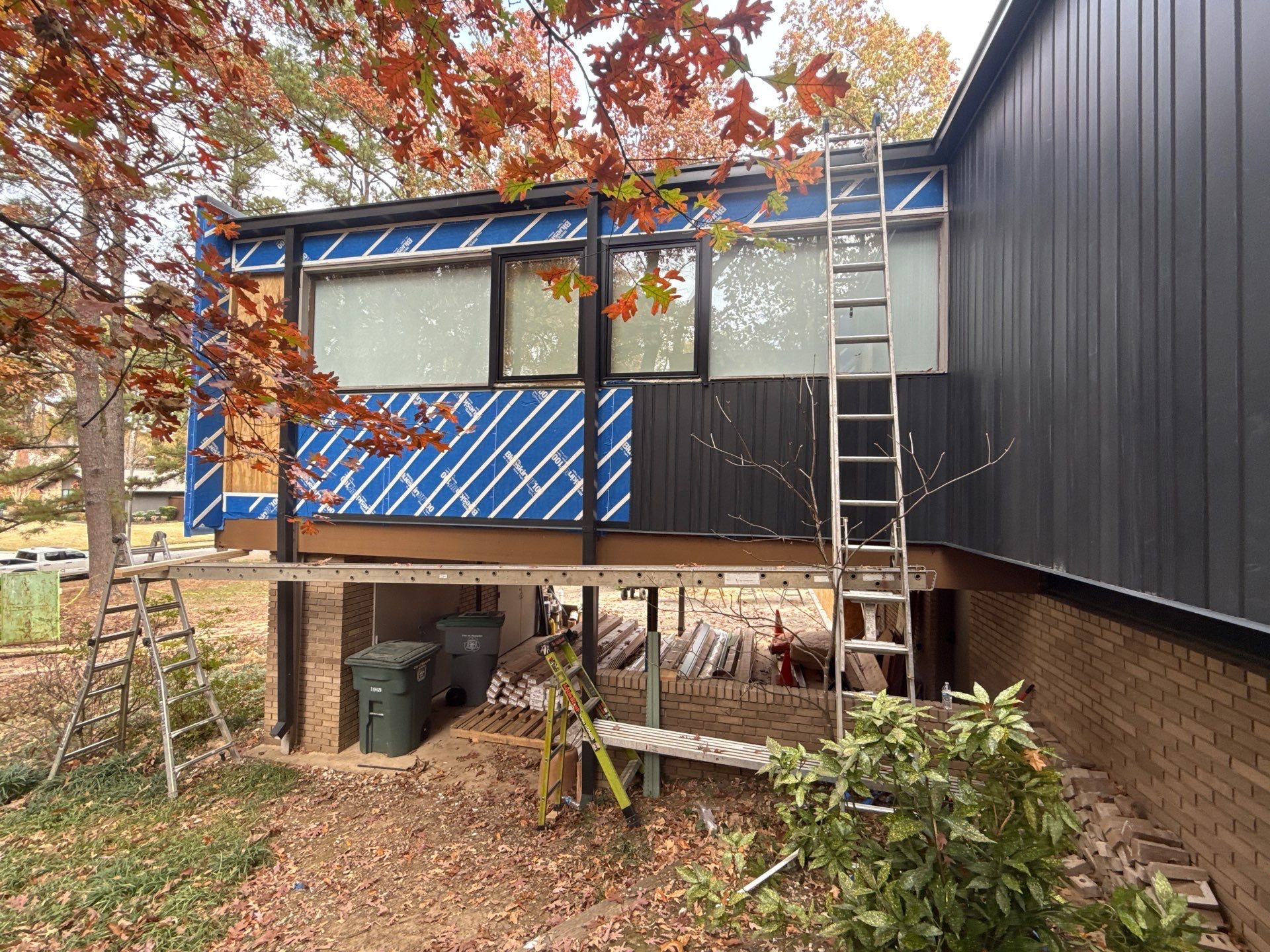 Modern Metal Siding and Deck Railing Renovation in Memphis by Revival Roofing Services
