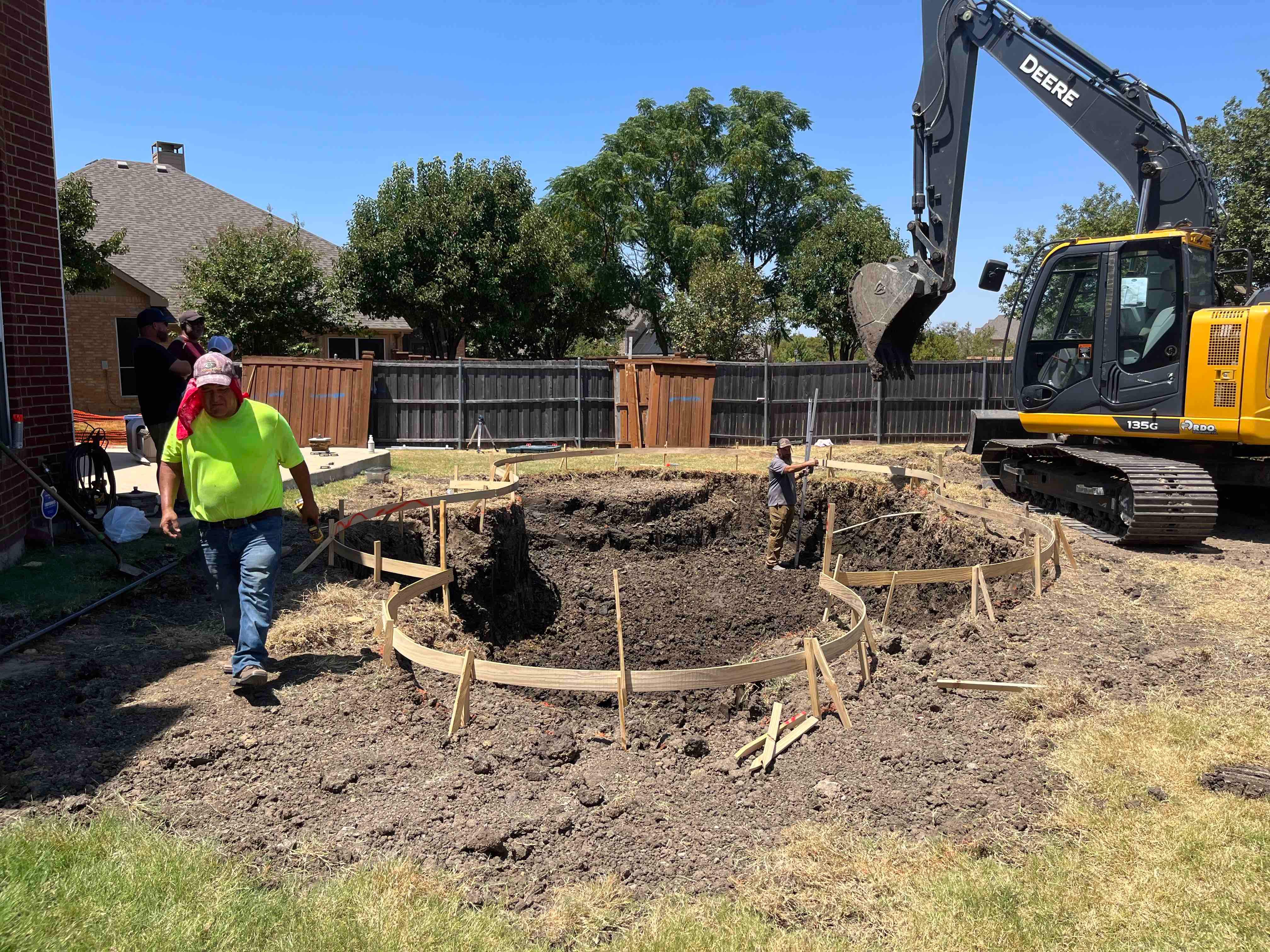 Freeform Pool with Raised Spa and Tanning Ledge by Pinnacle Pools and Spas - DFW
