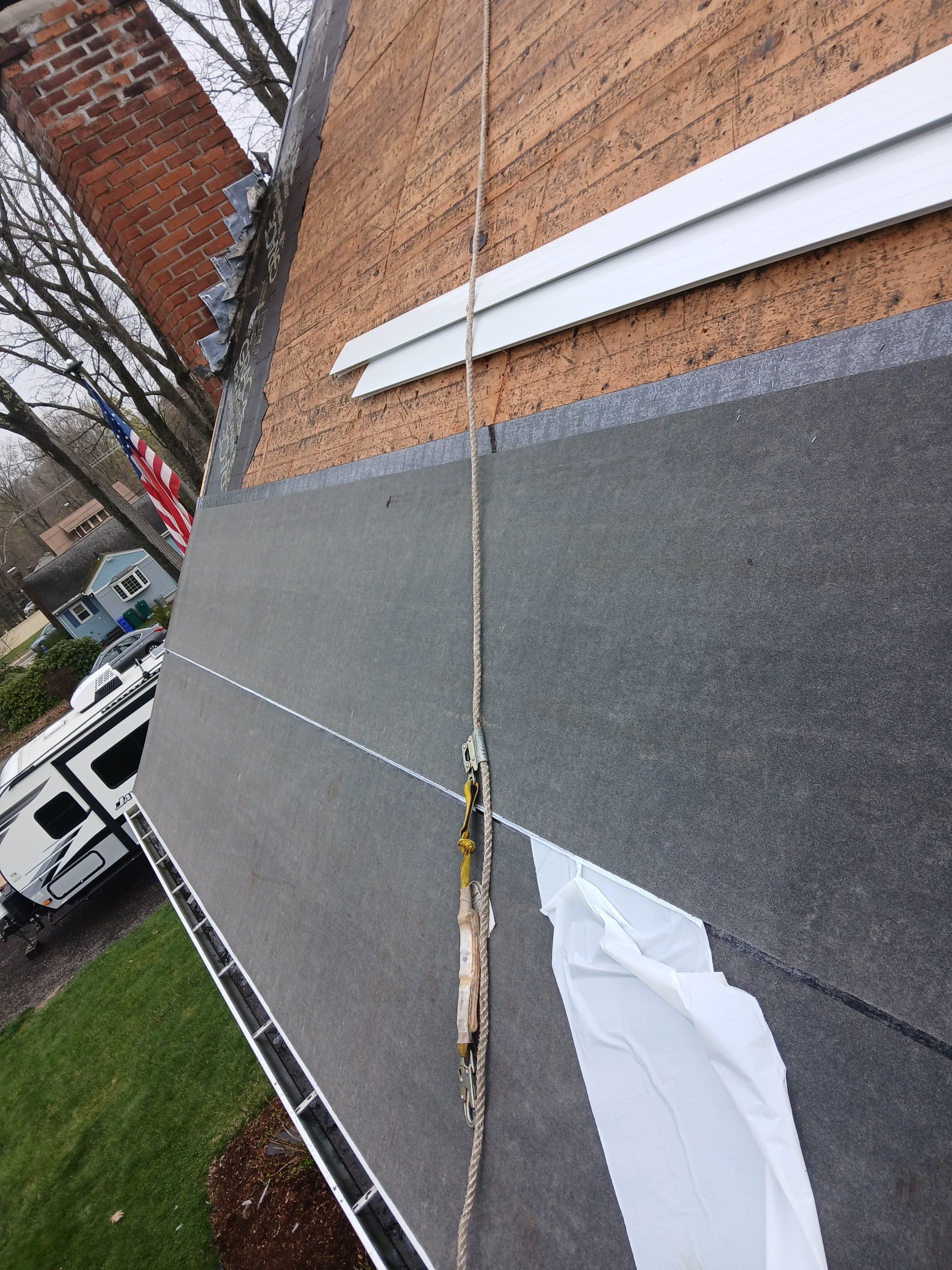 Solar Panel Removal & Full Roof Replacement – Owens Corning Duration, Desert Tan by JOHNNYS PRO