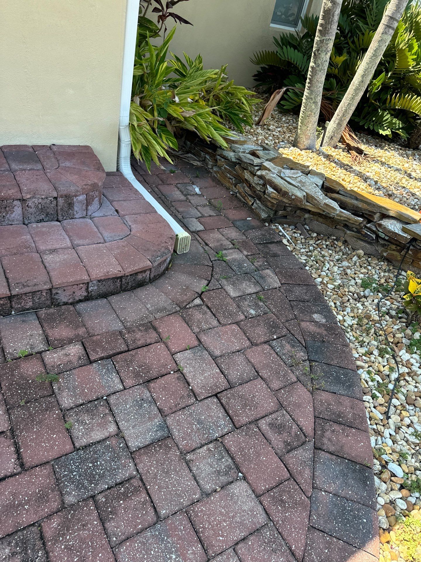 Driveway Cleaning, Sanding & Sealing by Wizard Wash