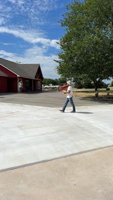 1000' Drive and Patio using Concrete