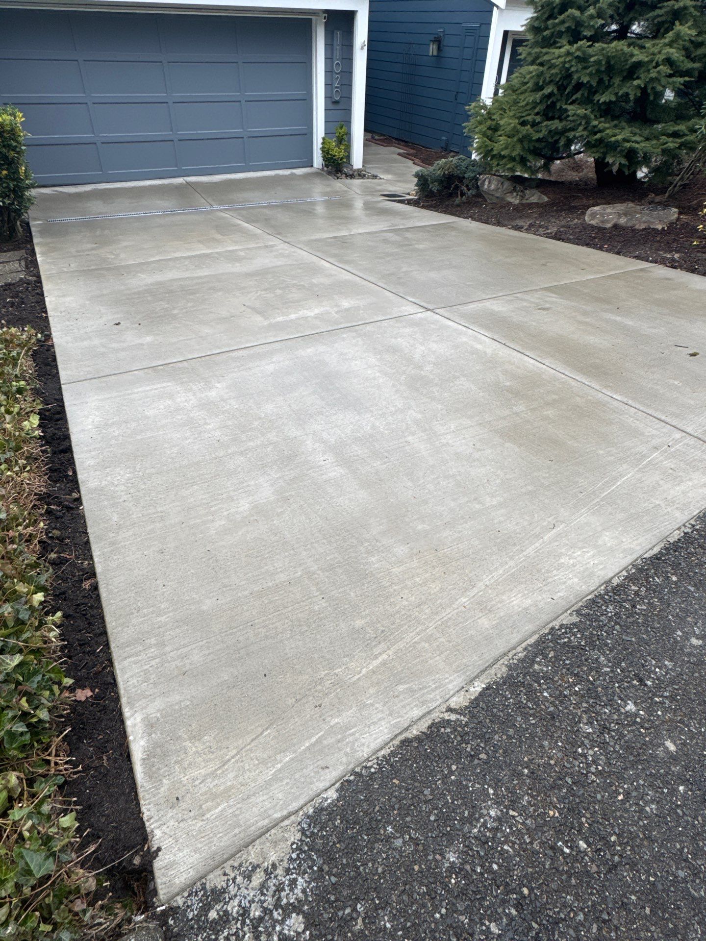 Concrete Driveway Repair | Kirkland  by Jireh Asphalt & Concrete Inc 