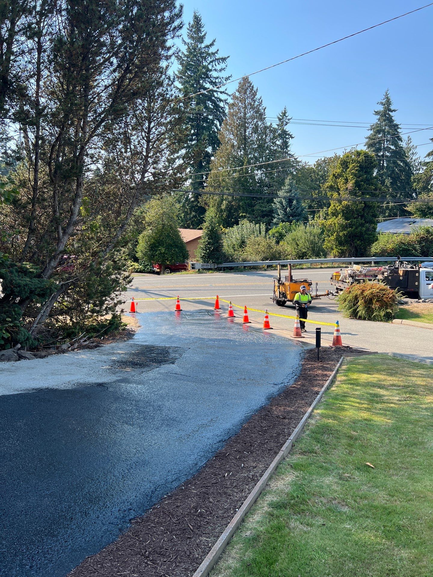 Sealcoat Driveway Repair | Everett  by Jireh Asphalt & Concrete Inc 