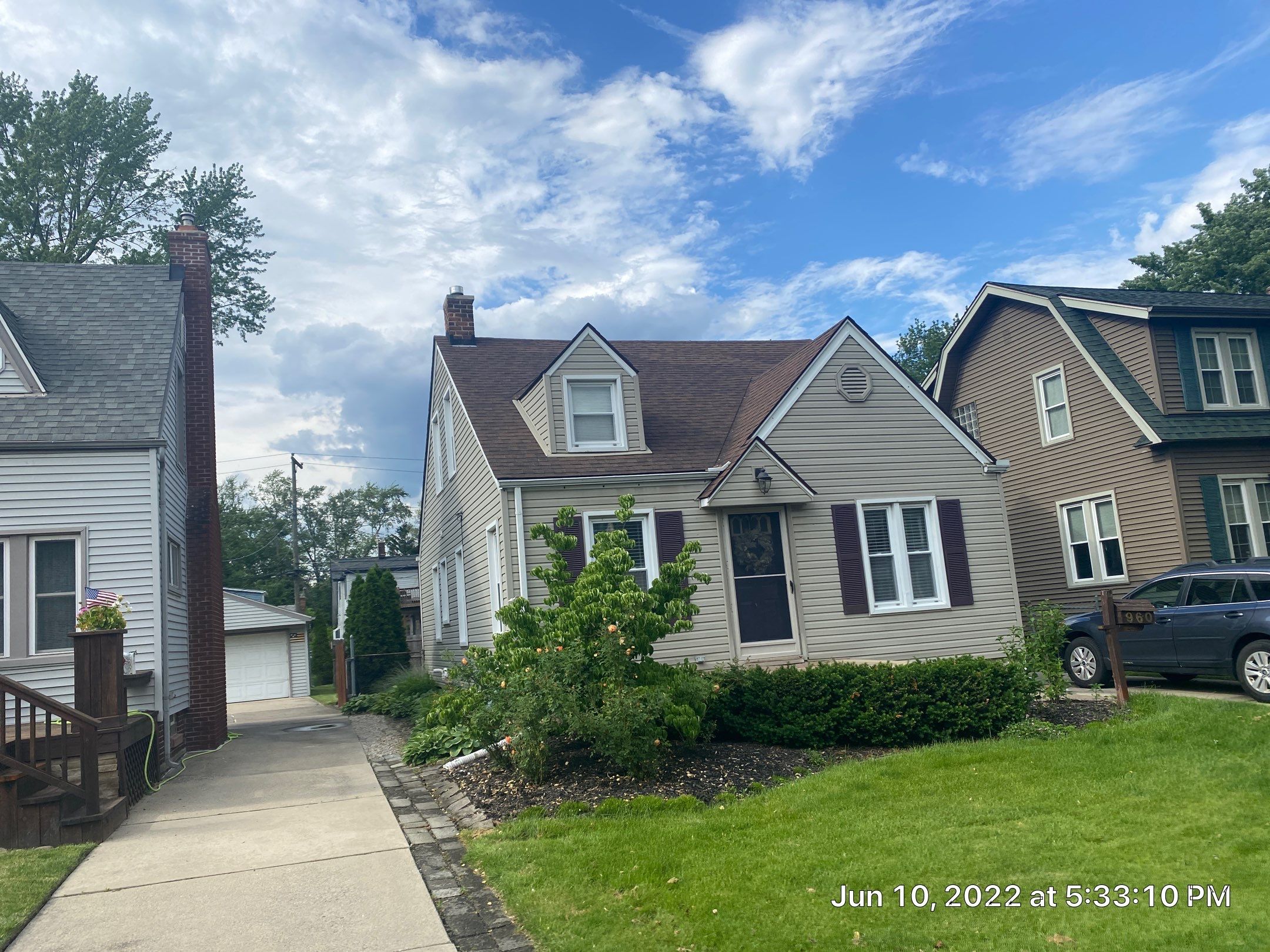 Siding Replacement using CertainTeed Restoration Classic D5 Forest Green by 180 Contractors