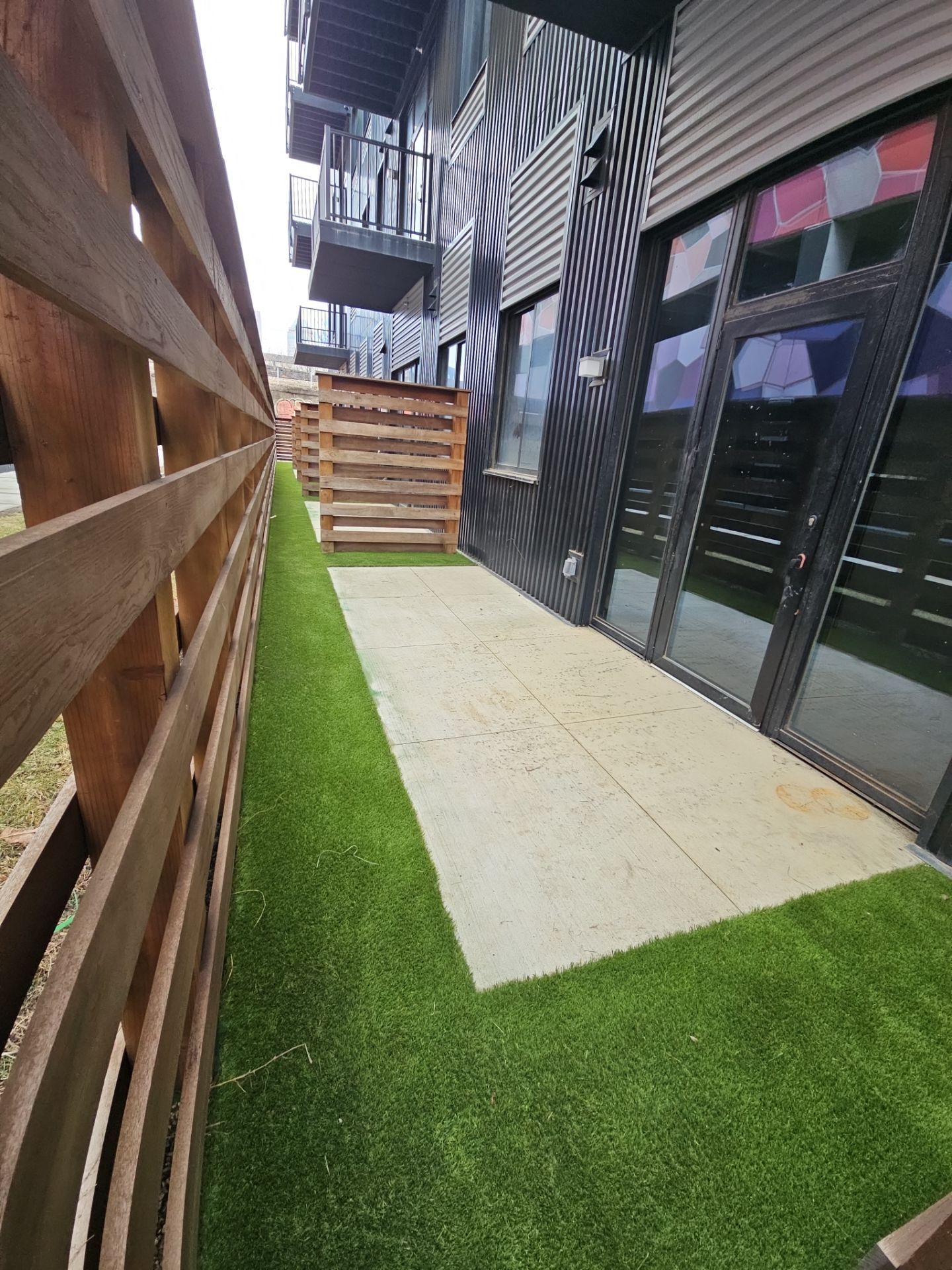 Private Apartment Yards - Franklinton, OH by Southwest Greens Midwest