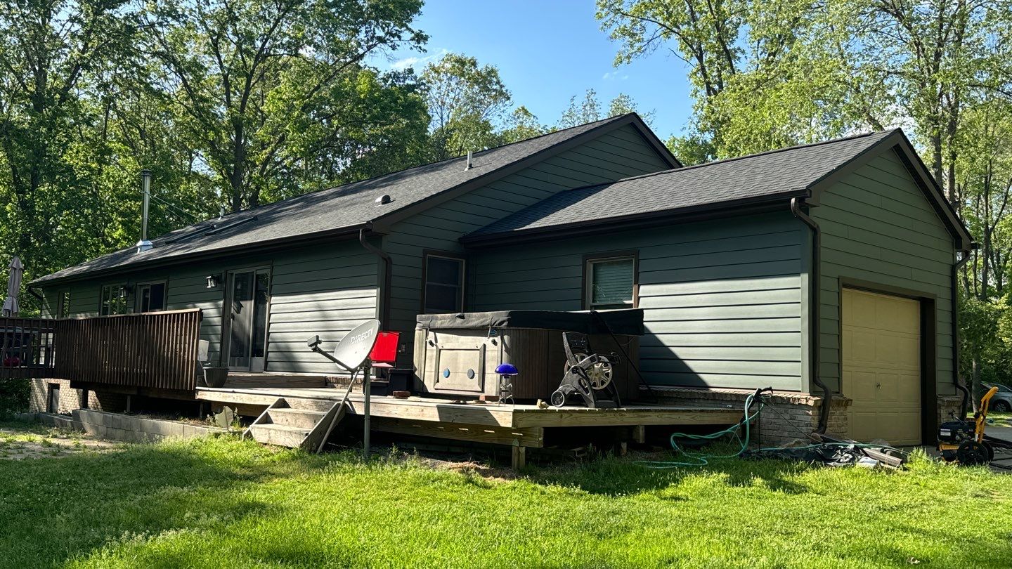 Siding Replacement using Alside S7 Cedar Mill Grain Composite by 180 Contractors