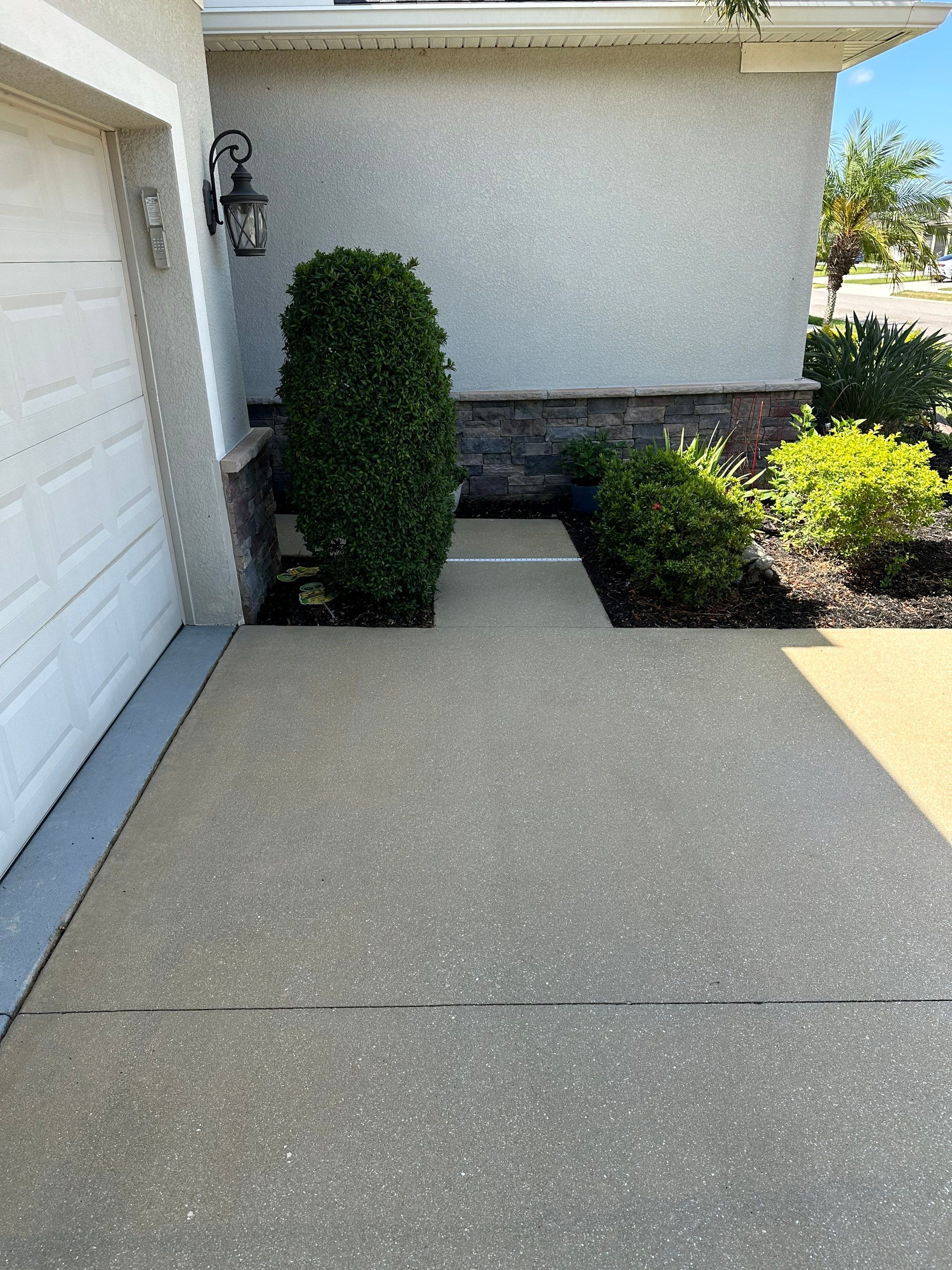 🚗 Concrete Driveway & Sidewalk Cleaning – Old Mill Preserve, Palmetto, FL by Sunshine AquaWash