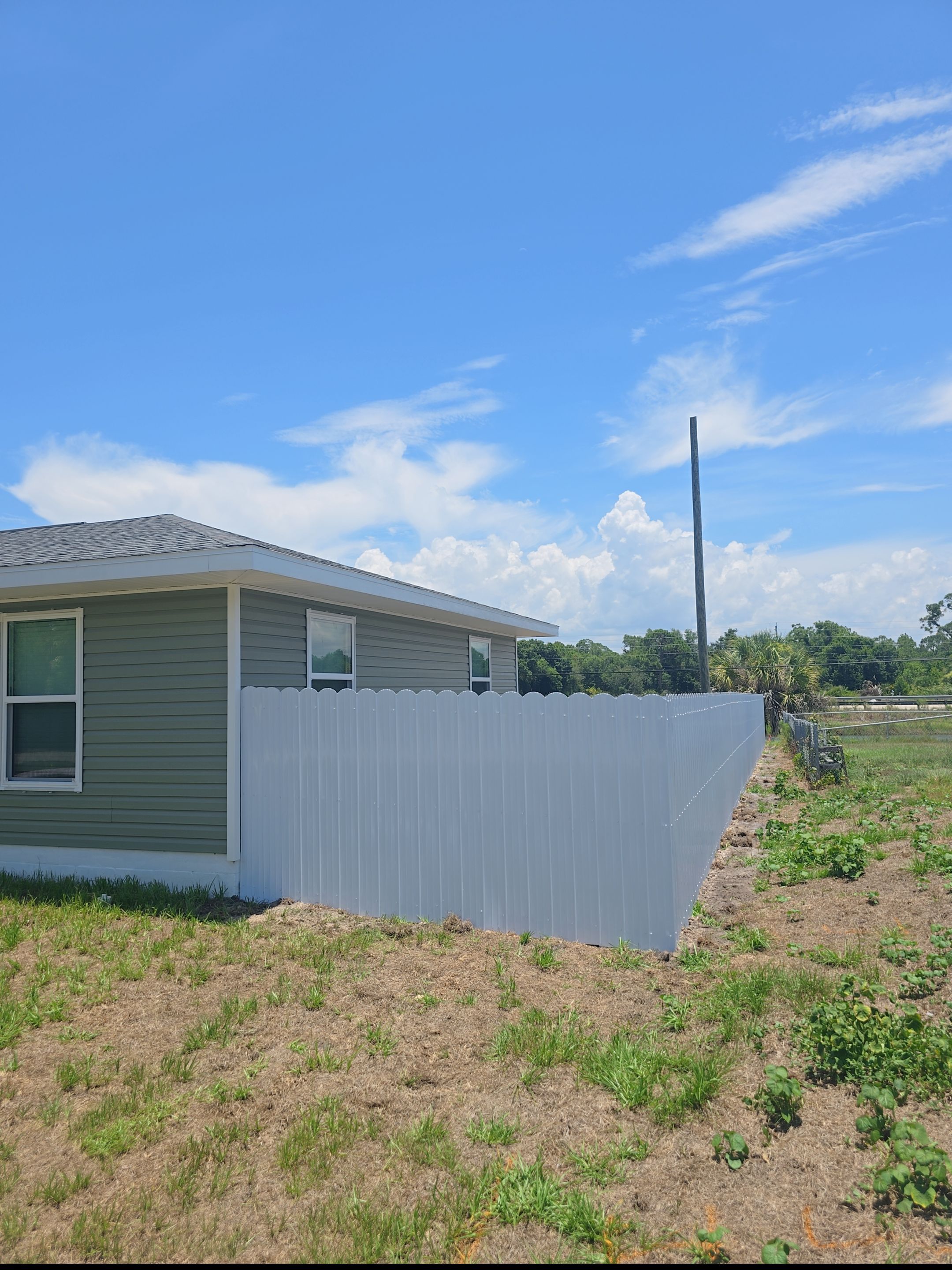Port Charlotte Residential White Vinyl and Metal Privacy Fence by True Fence LLC