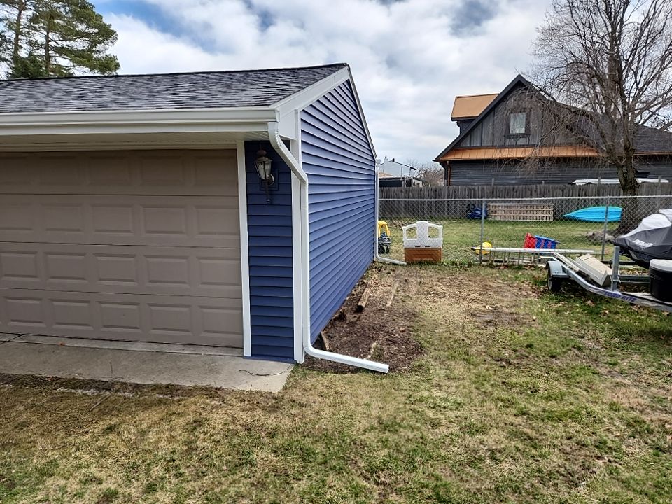 Siding Replacement using CertainTeed Restoration Classis D4 by 180 Contractors