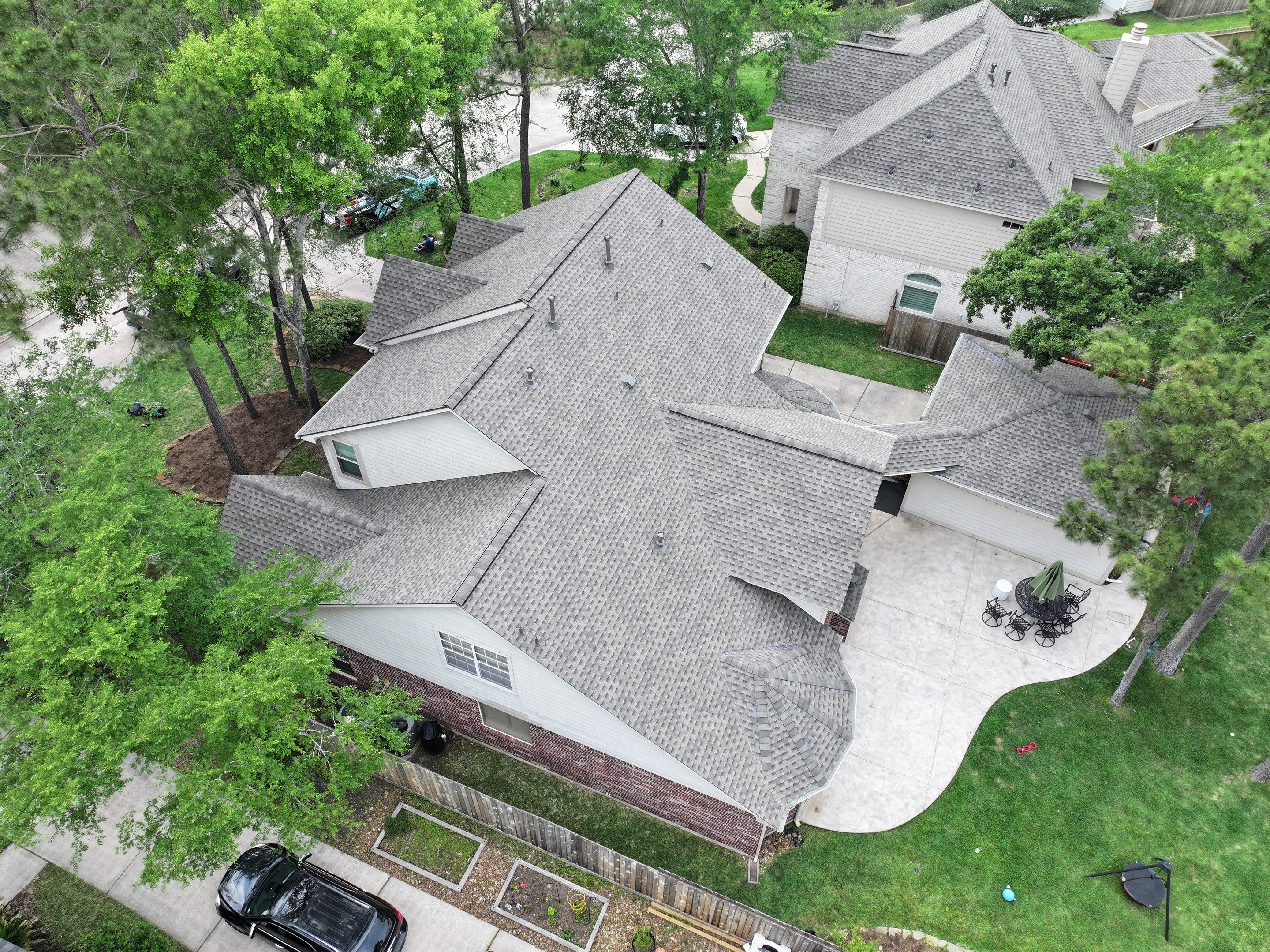 GAF HDZ - Weathered Wood by Elite Roofing LLC