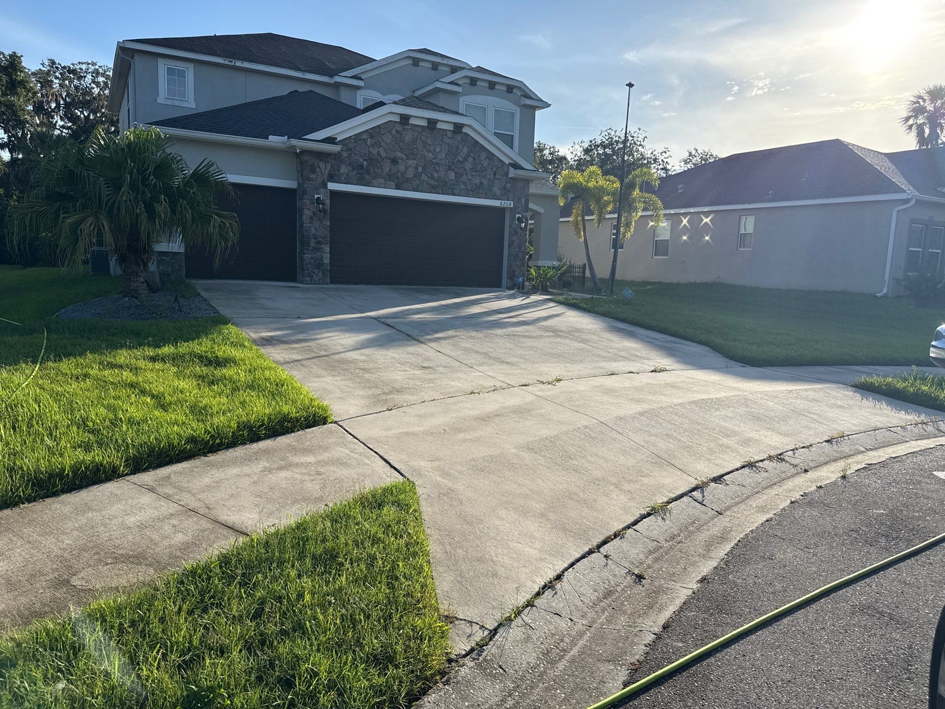 HOA-Required House Wash & Concrete Cleaning – Old Mill Preserve, Palmetto, FL by Sunshine AquaWash