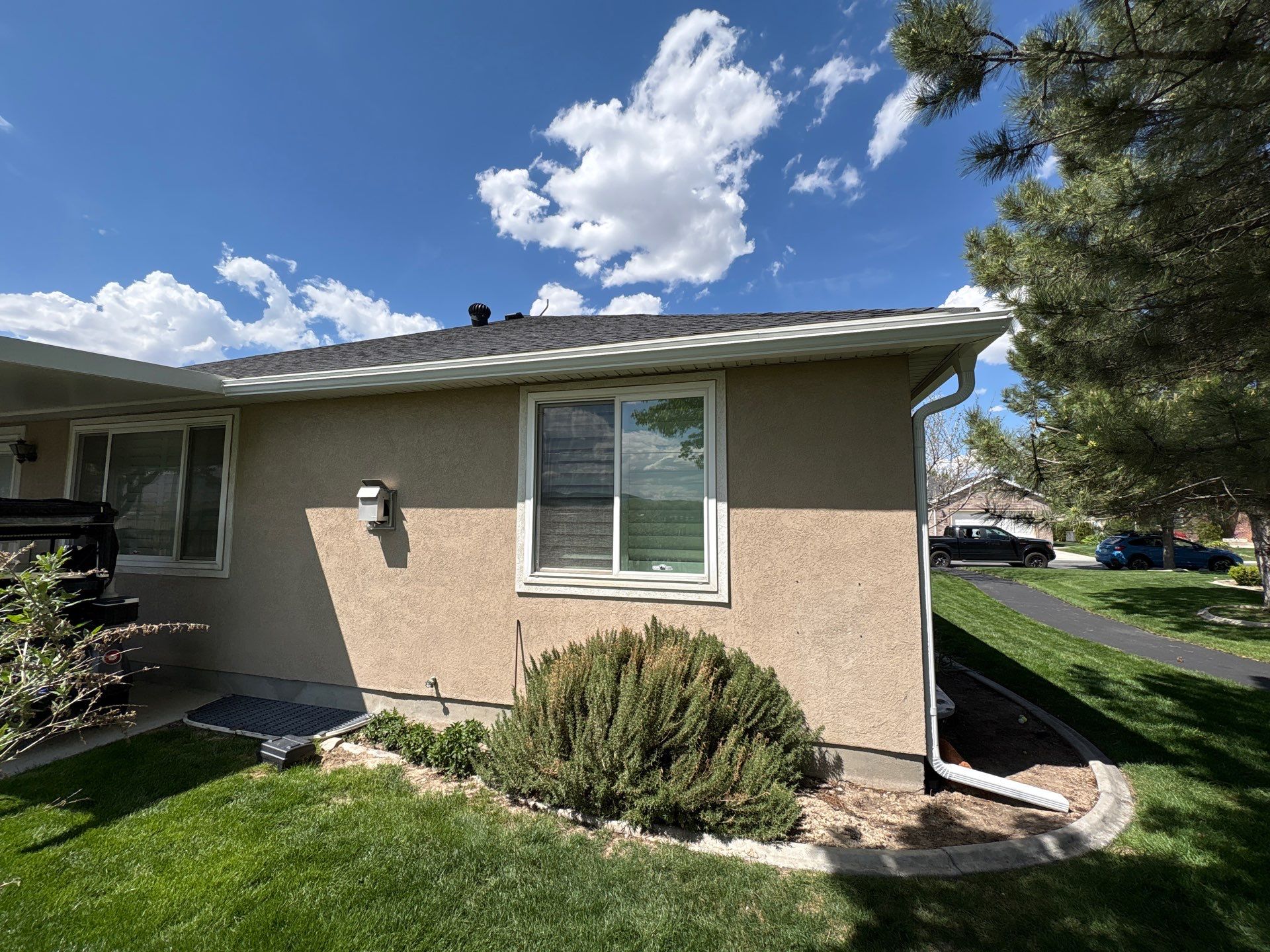 Project in Riverton by Emerald Gotcha Gutters 