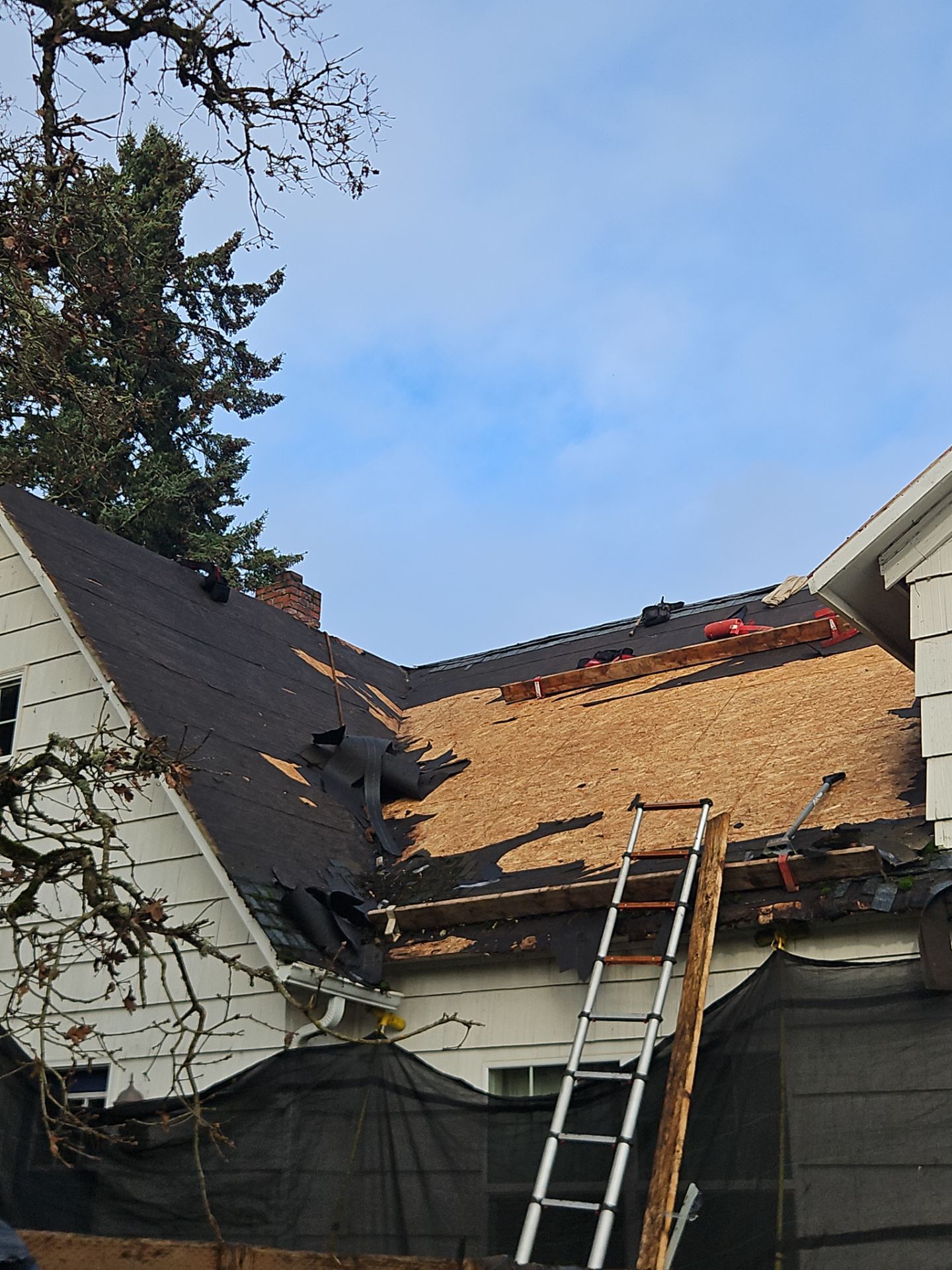 Residential Roofing Installation using IKO Dynasty (Color: Granite Black) by Orezona Building & Roofing Company, Inc.