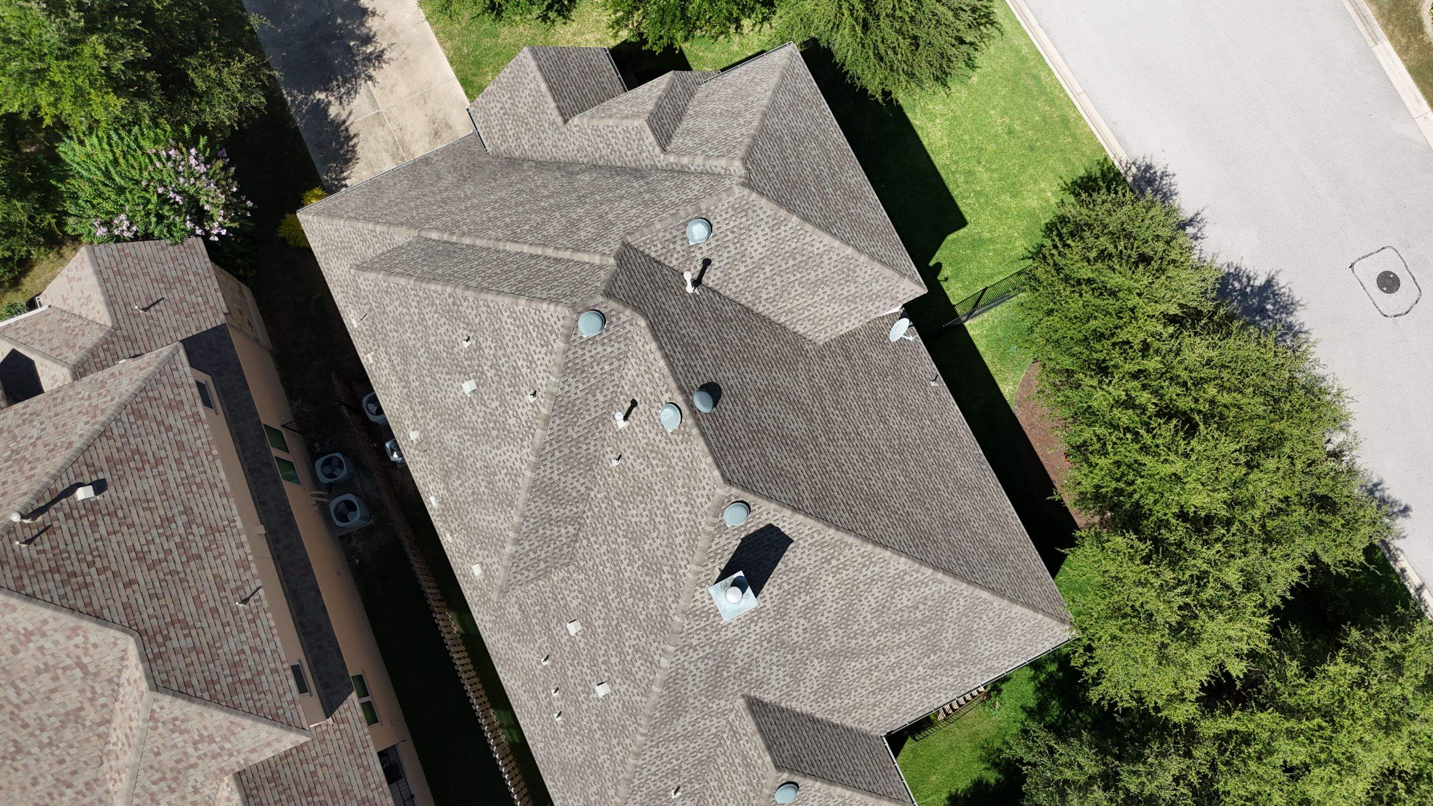 Austin Residential Roof Installation with GAF Shingles and Radiant Barrier by RoofsOnly.com