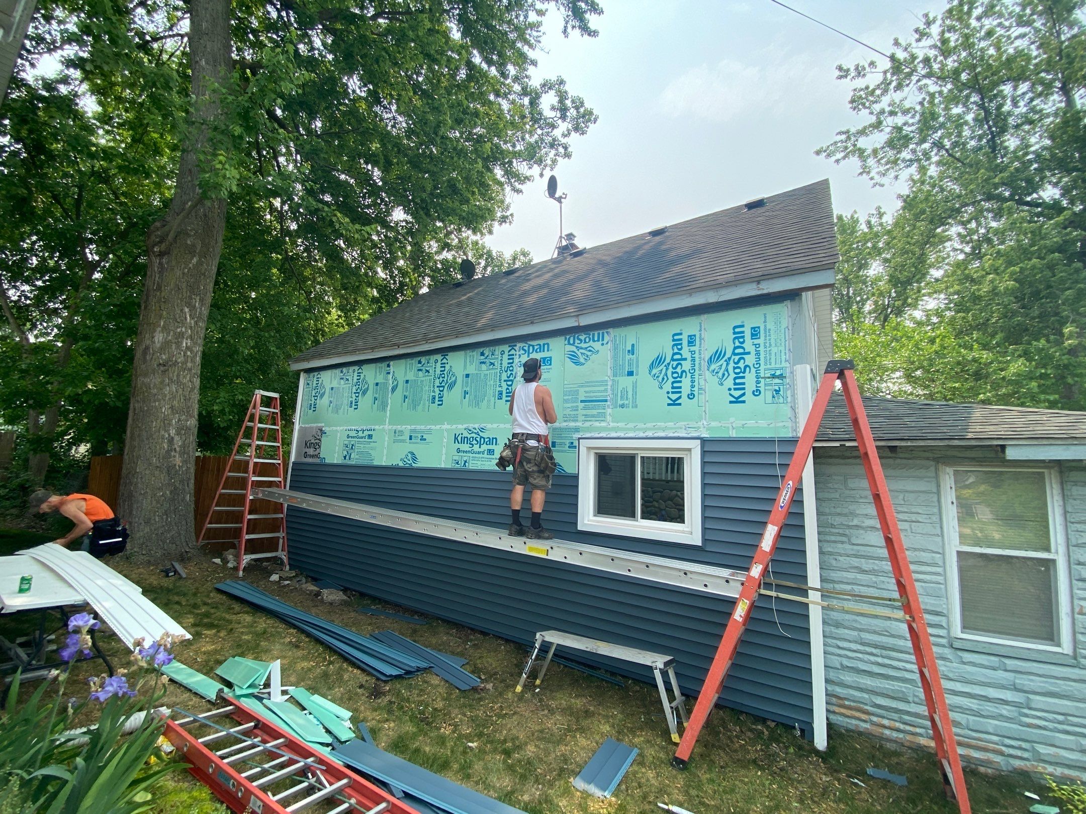 Siding Replacement using CertainTeed Restoration Classis D4 by 180 Contractors