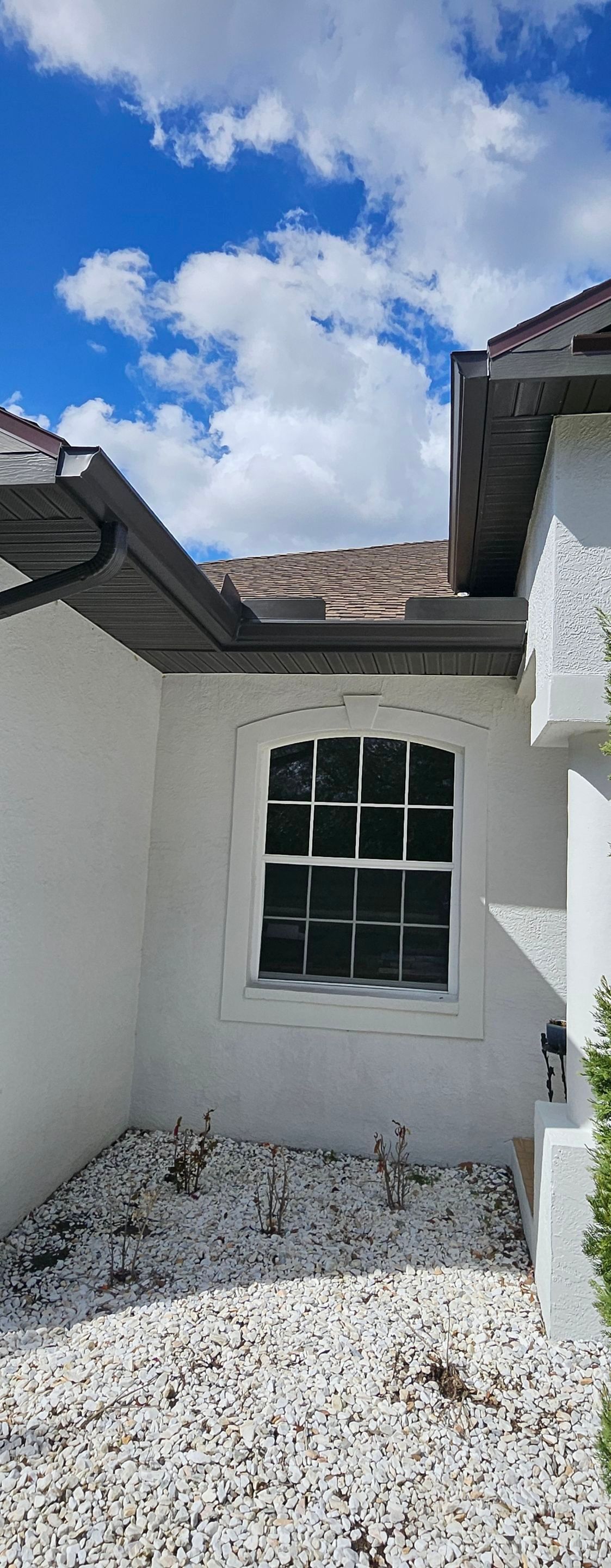 Gutter Guards Installation and New seamless gutters using Leaf Guard in Bradenton Fl by Gutter Professors