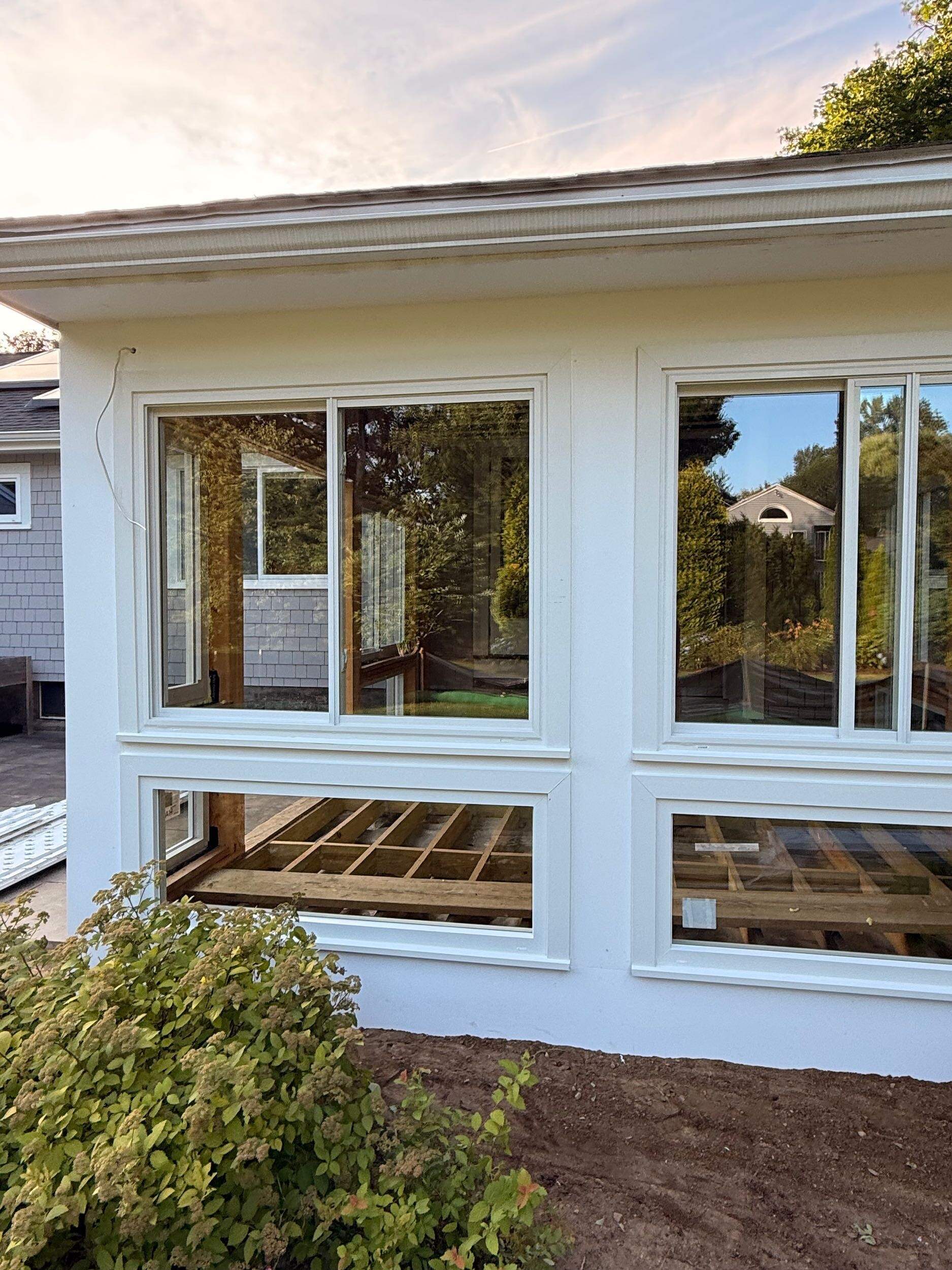 New Sunroom in Lexington, MA by Us Propaint And Renovation