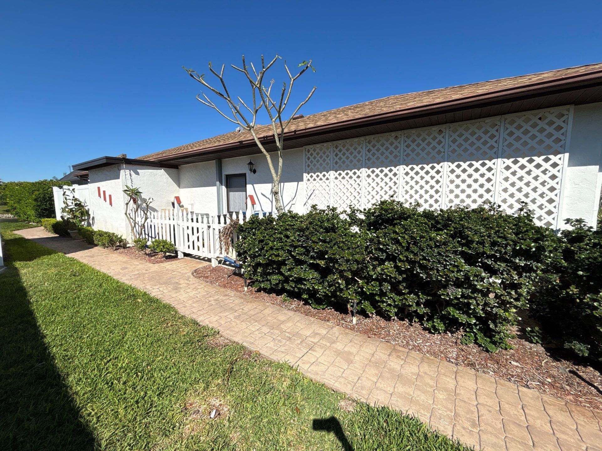 Roofline Upgrade with New Fascia Boards in Bradenton FL by Gutter Professors