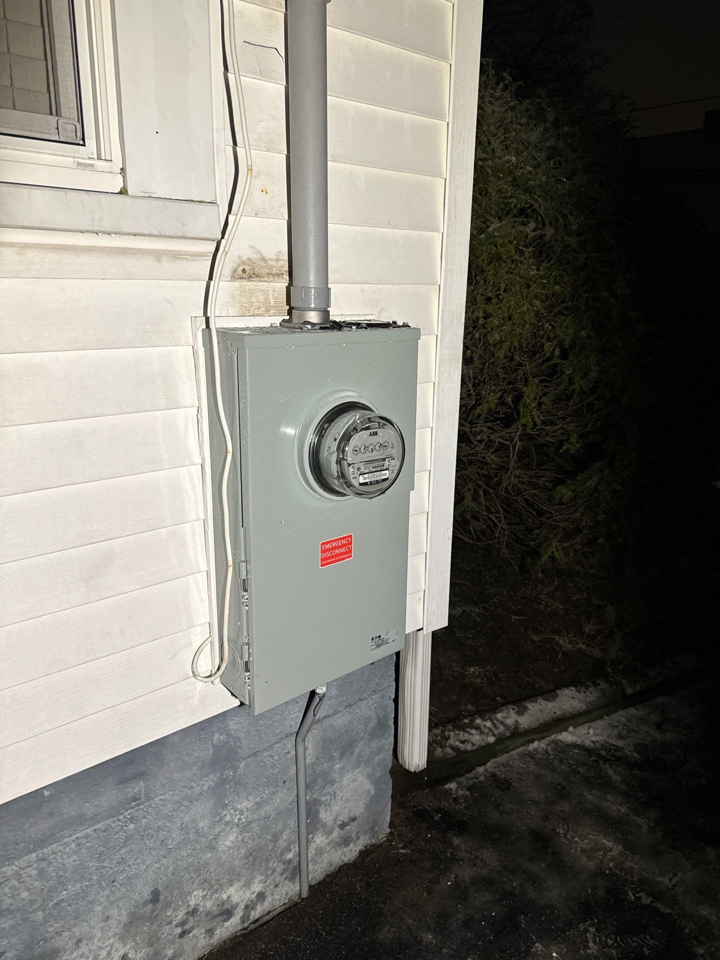 Electrical Panel Repair using Eaton 200Amp Panel by SC ELECTRIC CORP