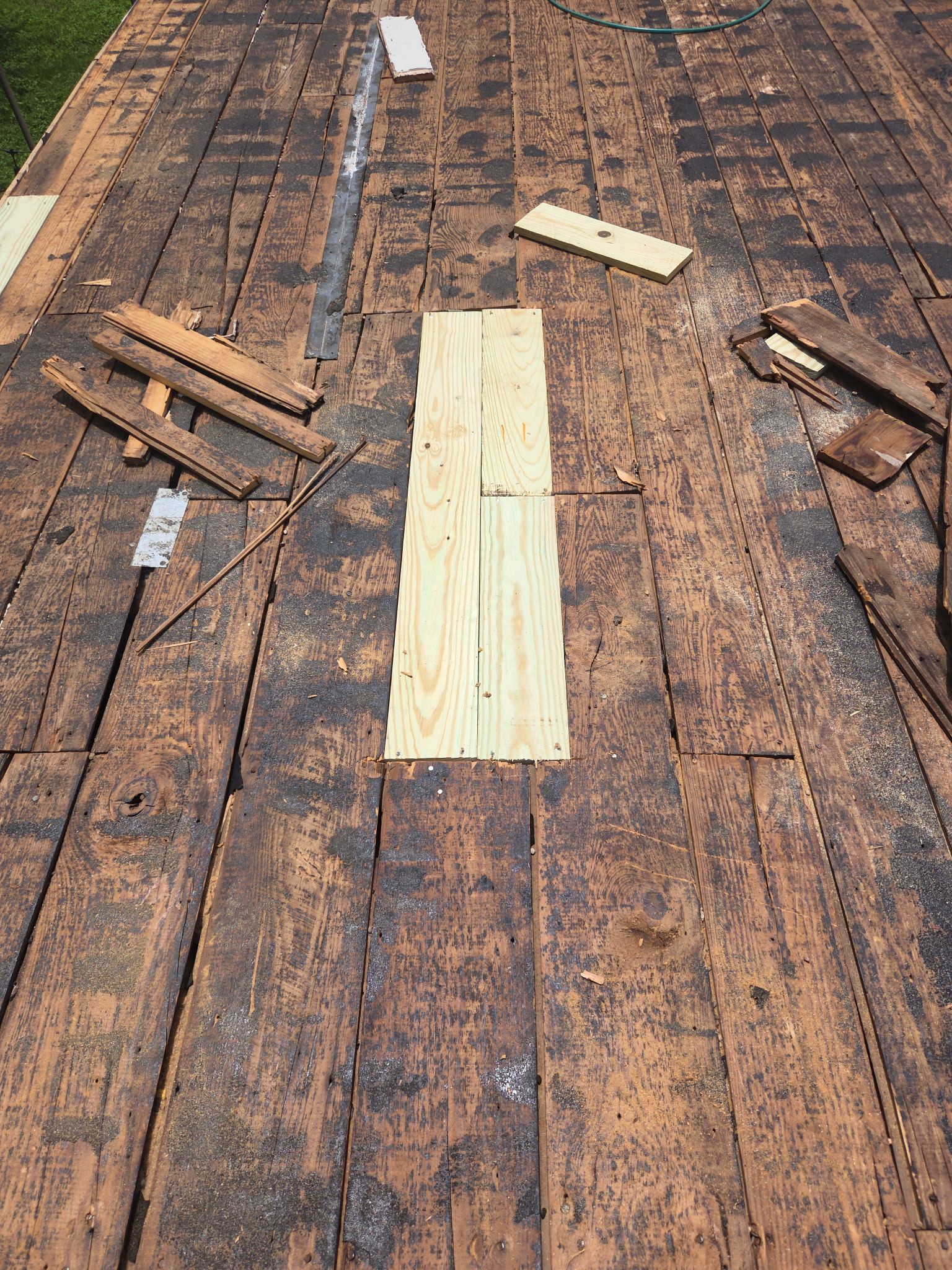 Three differnt roofs on one house... ONE ROOFER by REPS OF TEXAS