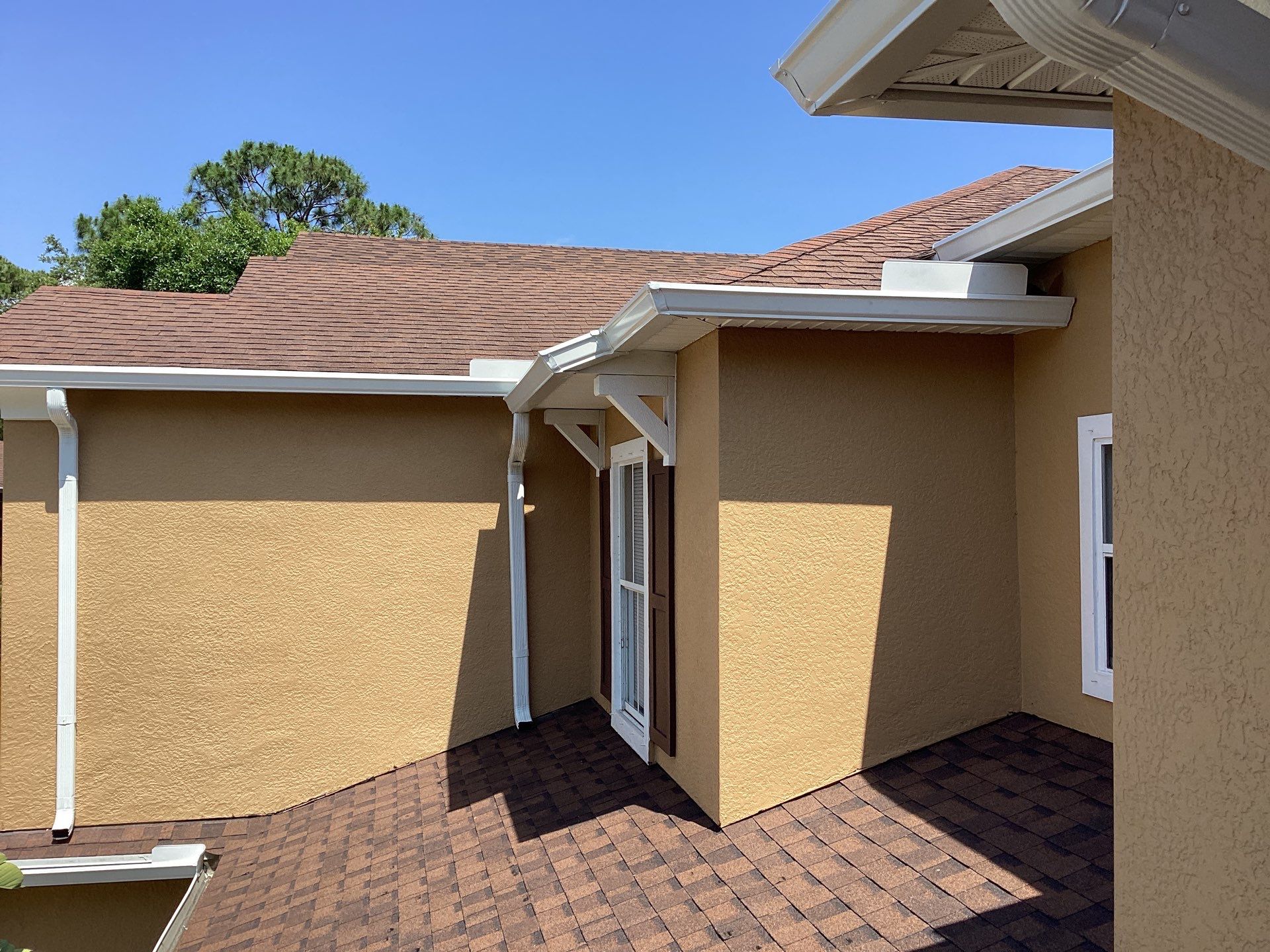 Downspout Installation for Maximum Efficiency in North Fort Myers FL by Gutter Professors