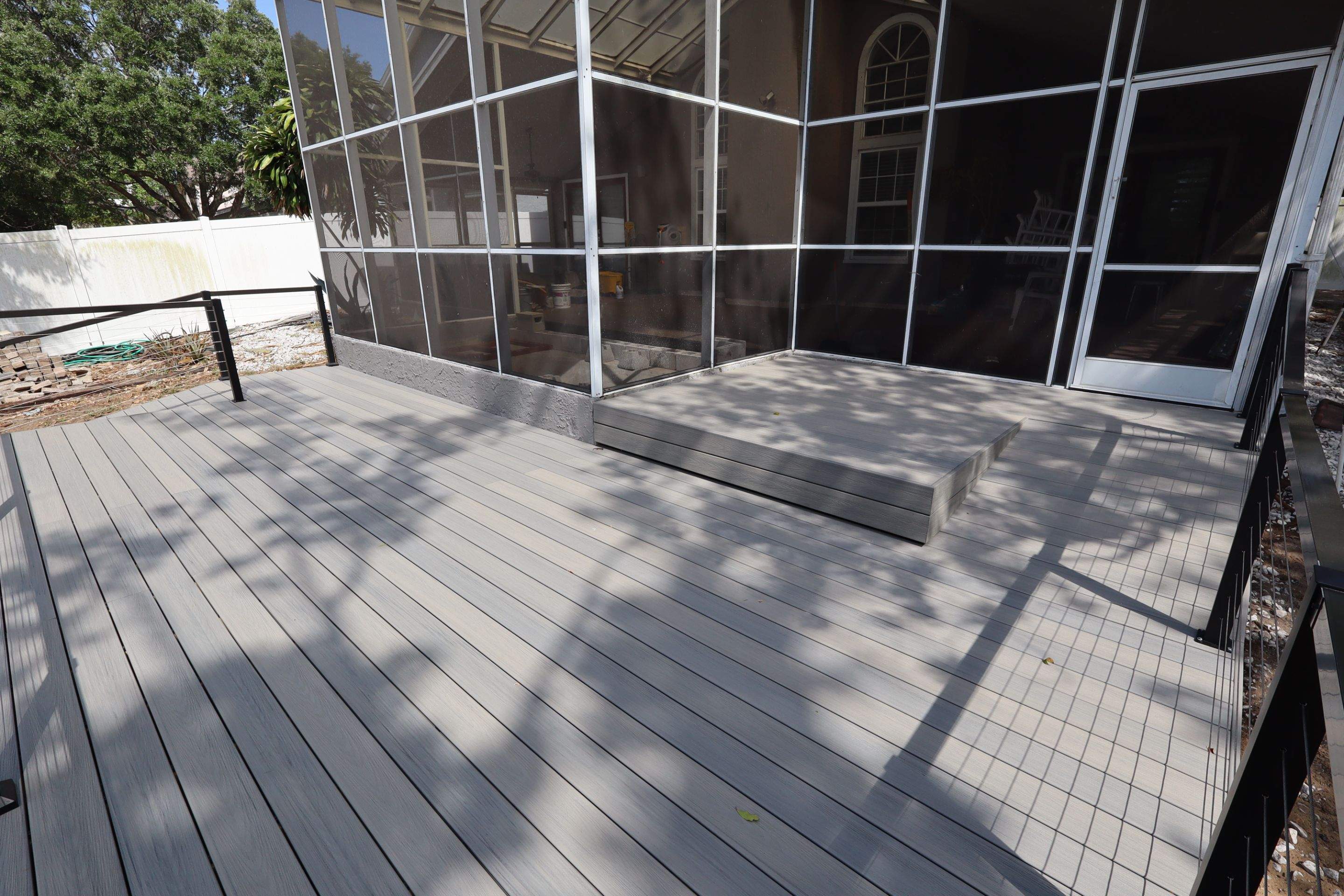 Composite deck and aluminum railings by Orlando pergolas
