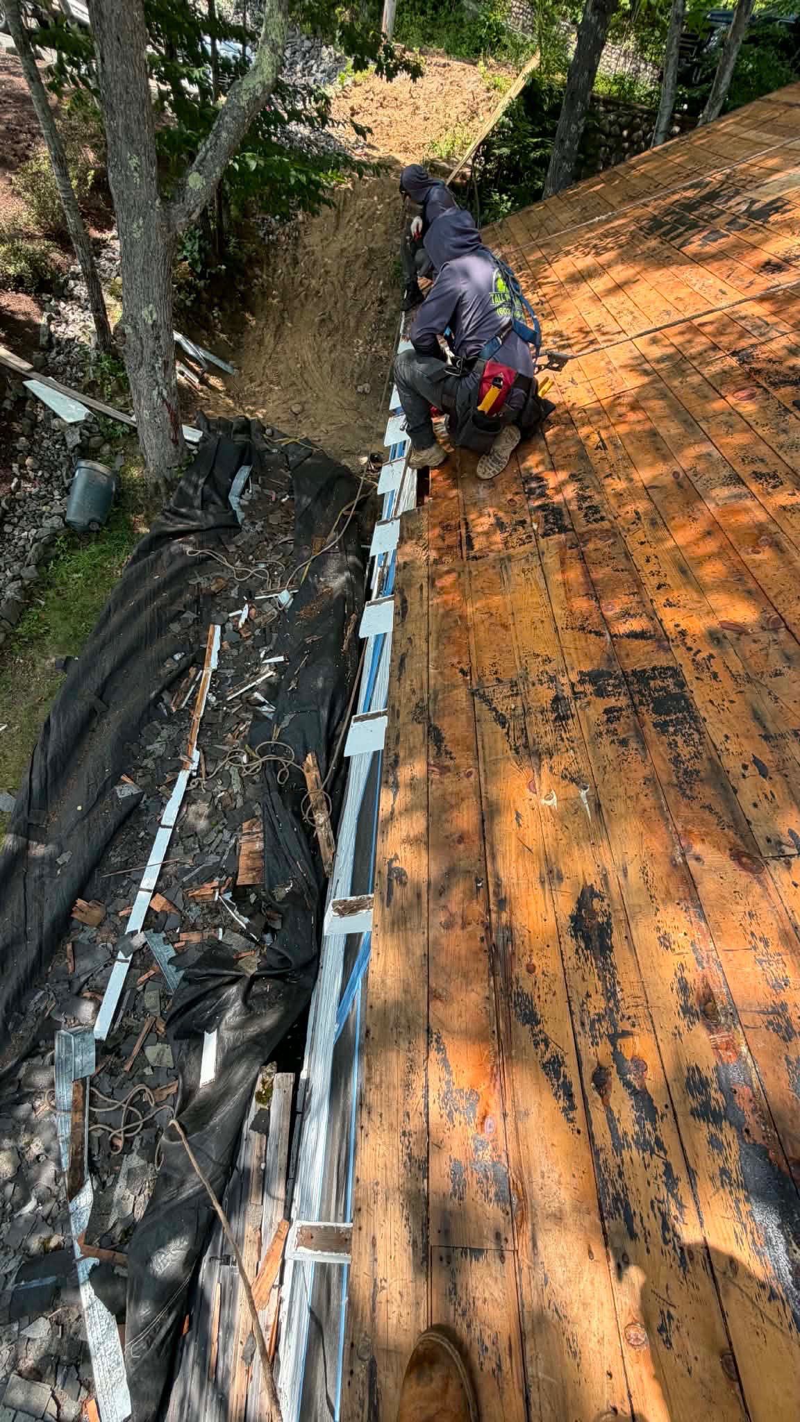 π Fresh Owens Corning Roof in Waterboro, Maine! π² by Tall pine roofing