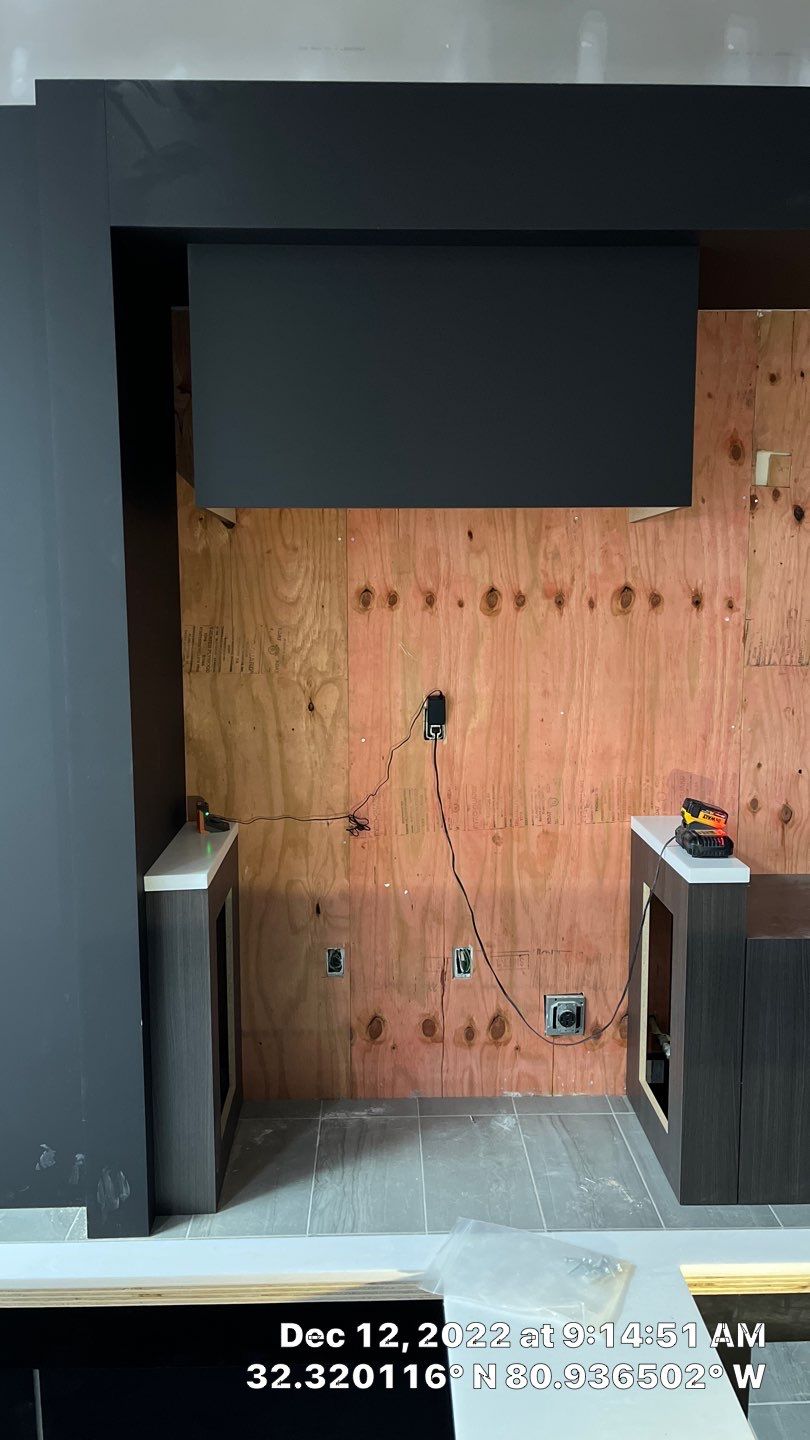 Construct Living Kitchen by Thompson Industrial