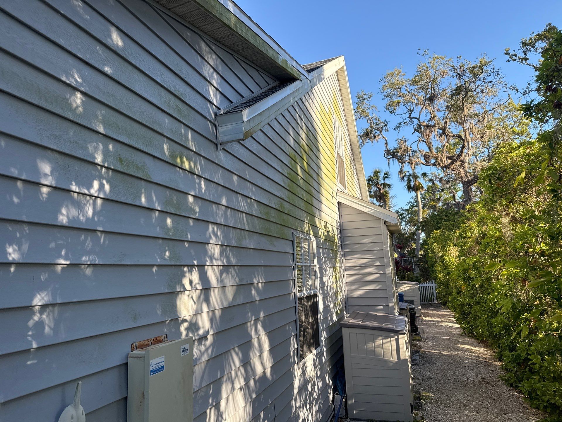 🏡 From Green to Clean! 🌊 Epic House & Pool Cage Cleaning on the Manatee River | Ellenton, FL 💦 by Sunshine AquaWash