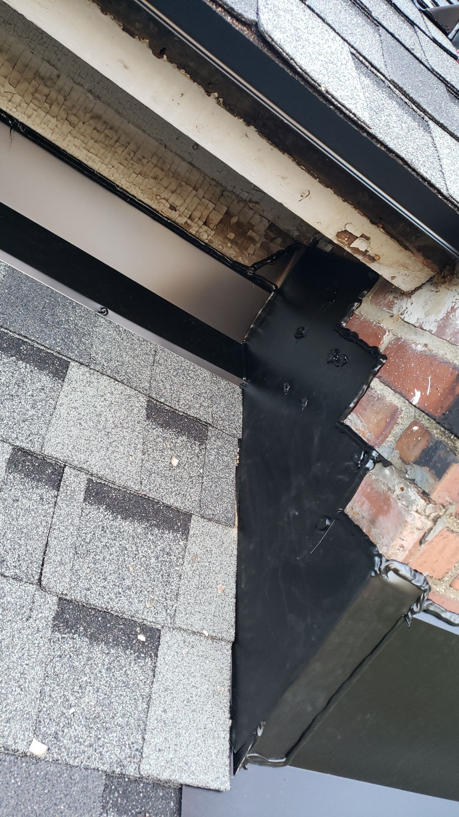 ATLAS PINNACLE COLOR: PRISTINE SCOTCHGARD HEARTHSTONE DRIP EDGE: BLACK by Eagle Eye Roofing