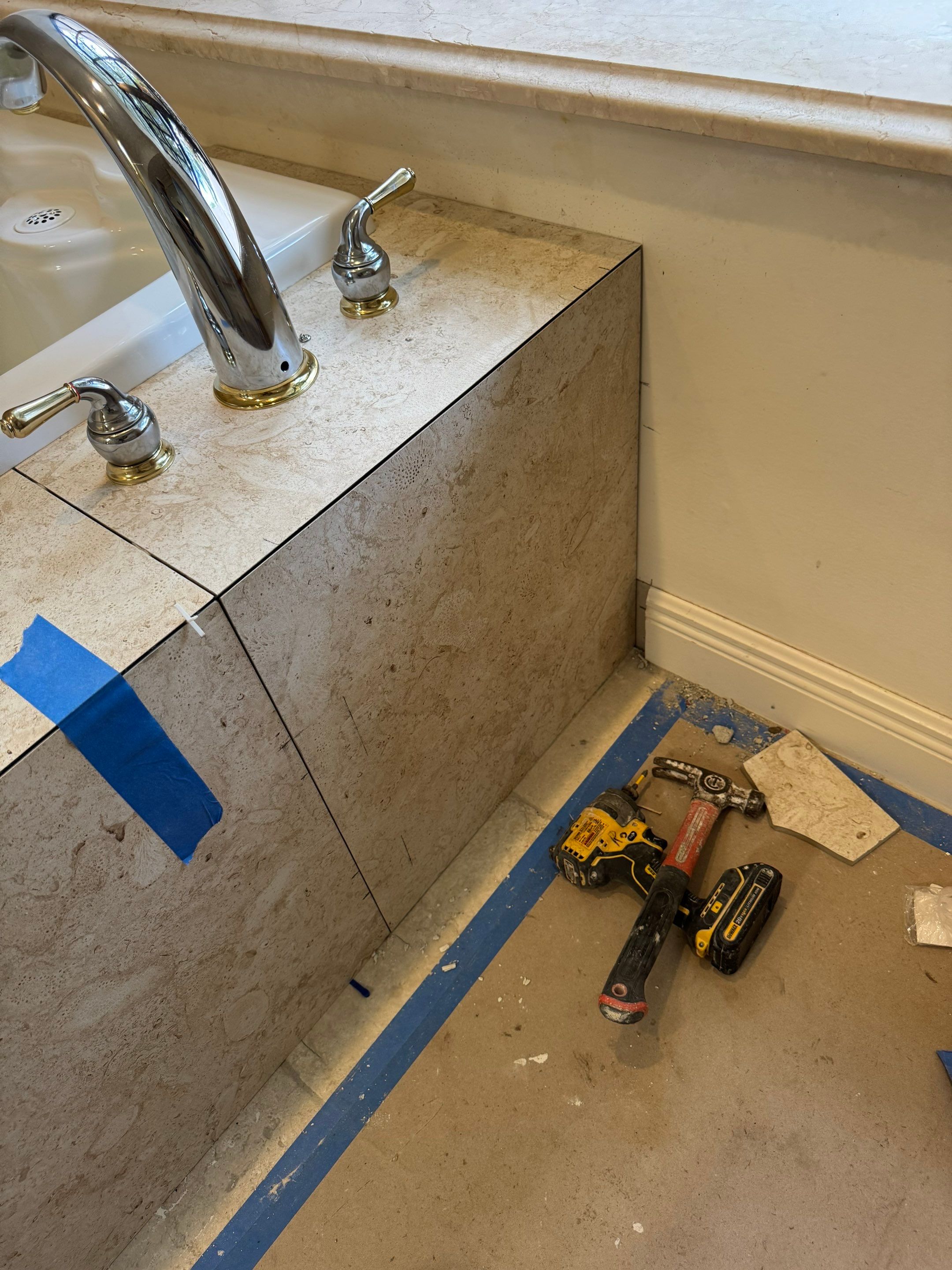 Roman Tub Remodel - Deerfield Beach by Hevi Tile