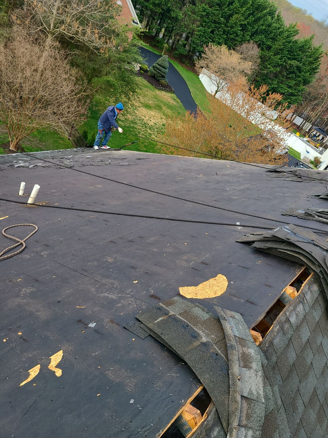 Burke: CertainTeed Landmark Pro Designer Shingles in Max Def Weathered Wood by RM Banning, Inc.