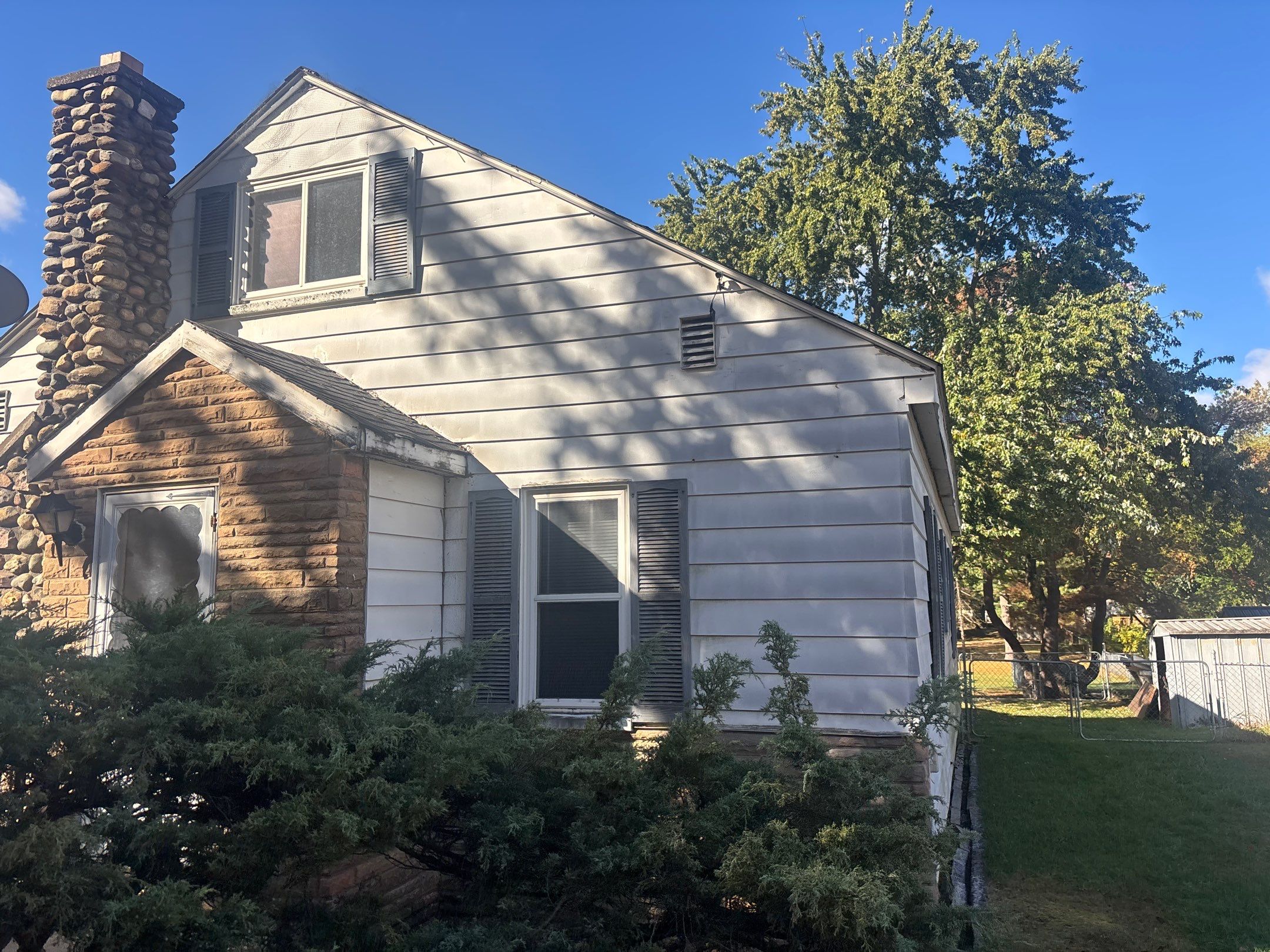 Roof Replacement using Owens Corning Brownwood by 180 Contractors