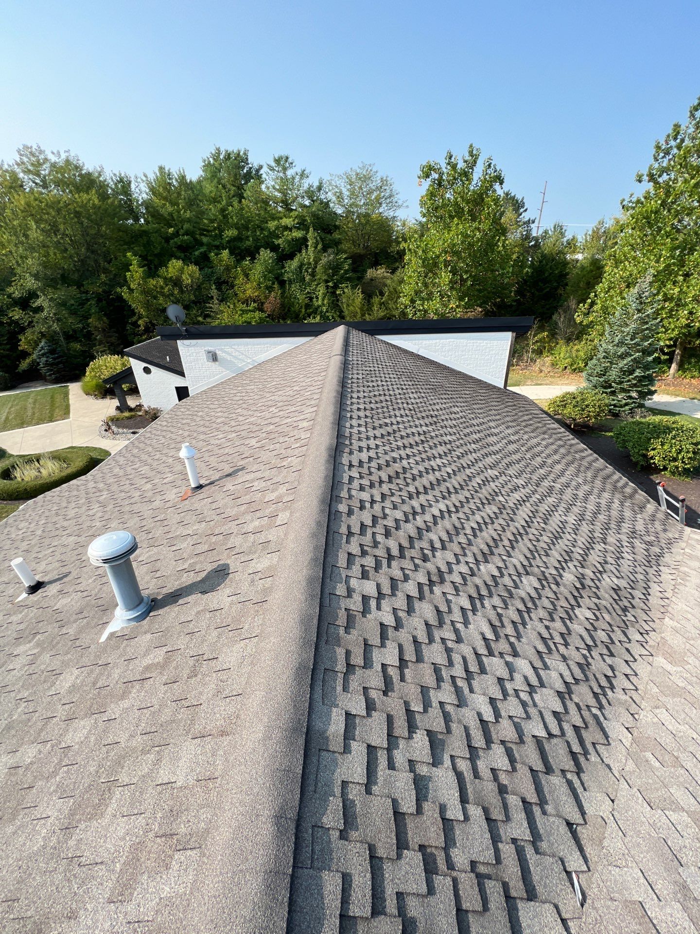 Black Frost Metal Shake Roof & Modern Exterior Renovation – Fort Wayne, IN by 4Ever Metal Roofing