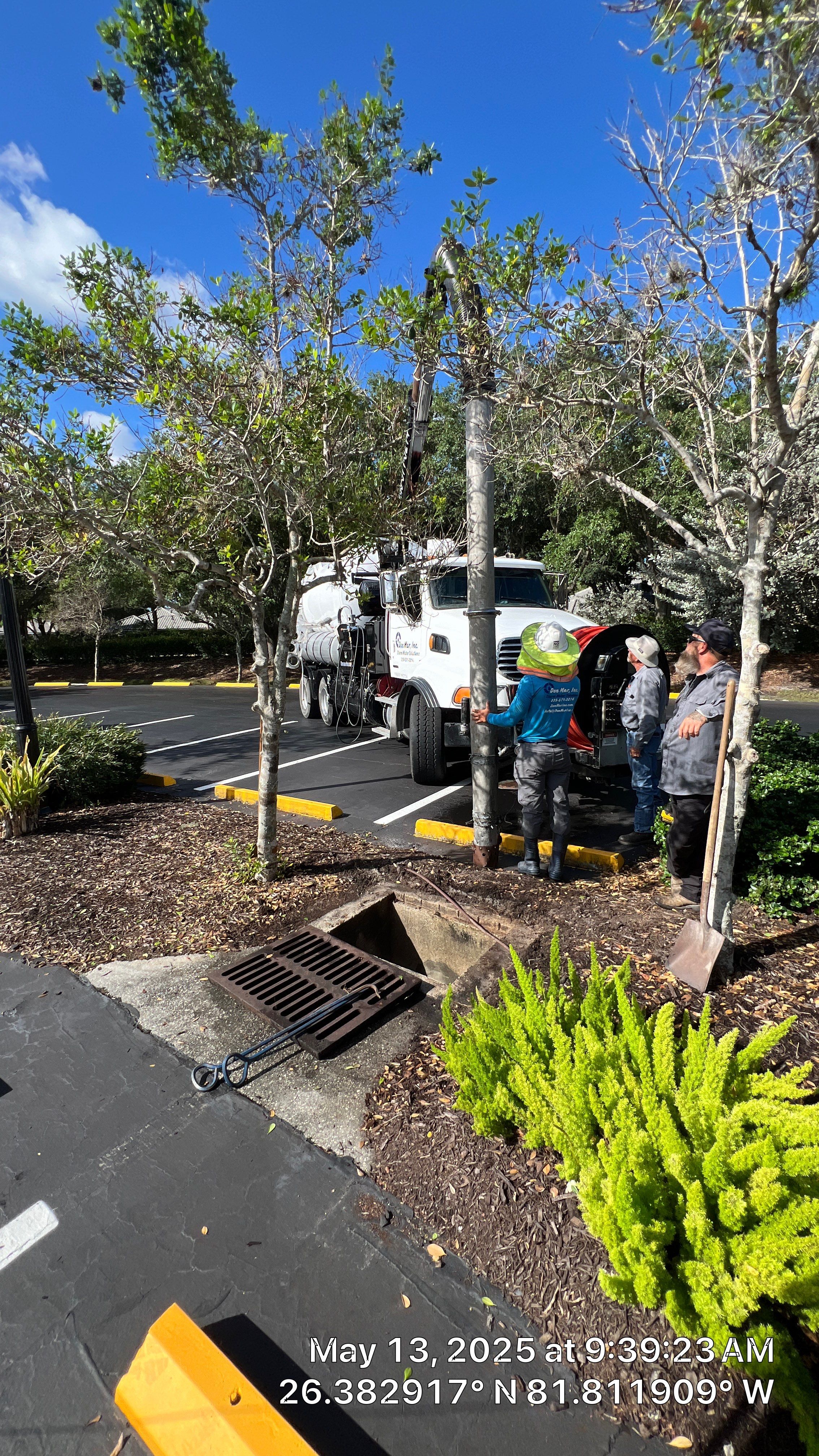 Pelican Landing Fitness & Tennis Court Parking Lot Stormwater System Maintenance by Don Mar, Inc. Storm Water Solutions