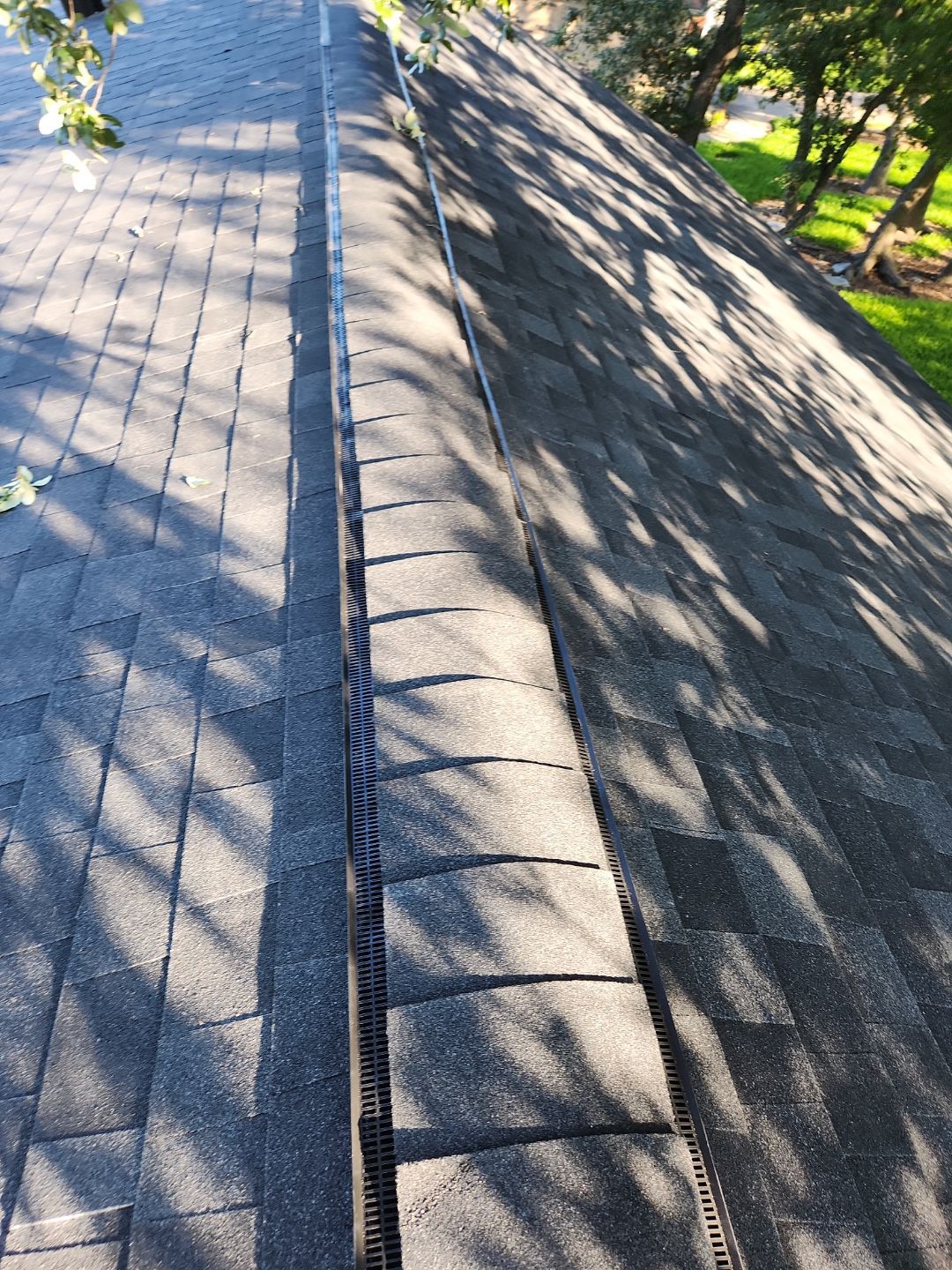 Onyx Black - Owens Corning TrueDefinition Duration by RoofsOnly.com