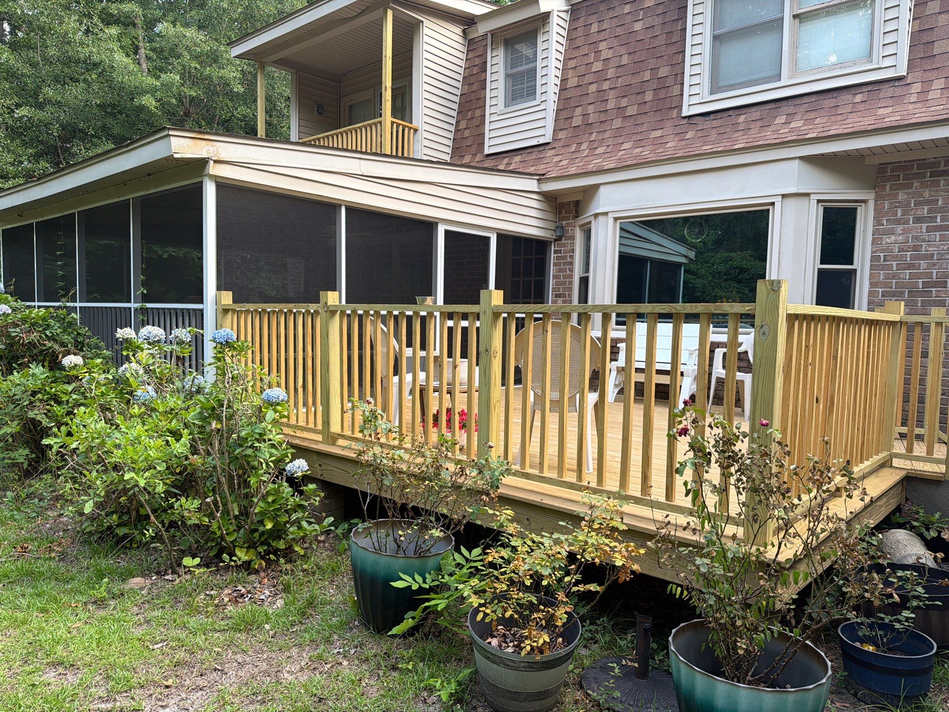 Deck using Wood Sealant by DuraSeal