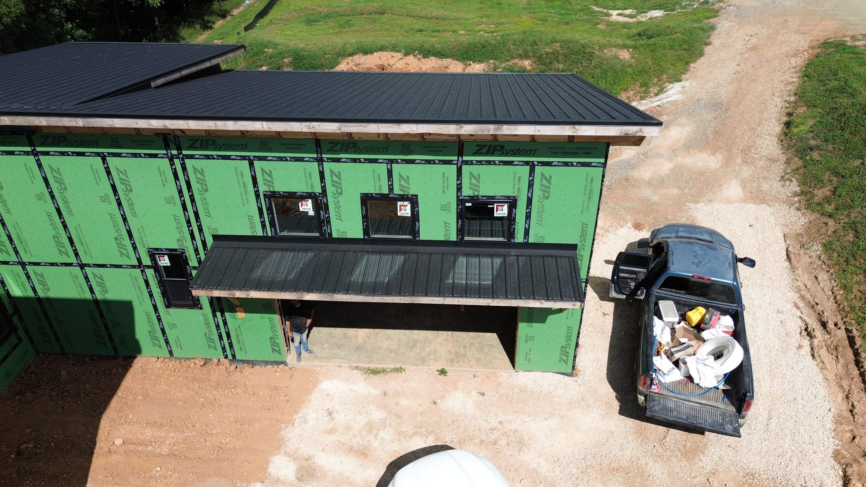 Lot 32 by Omnia Roofing