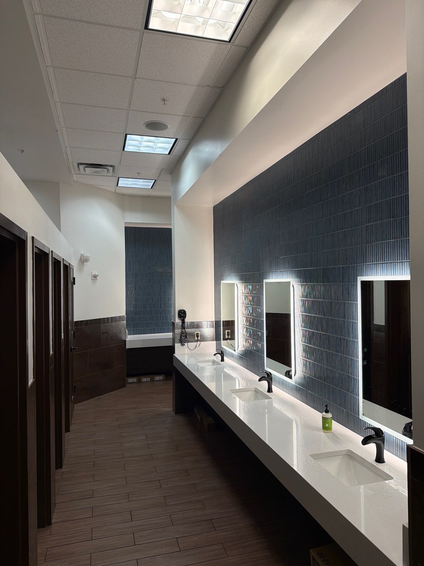 Newnan One Life - Master renovation by Nova HomeWorks