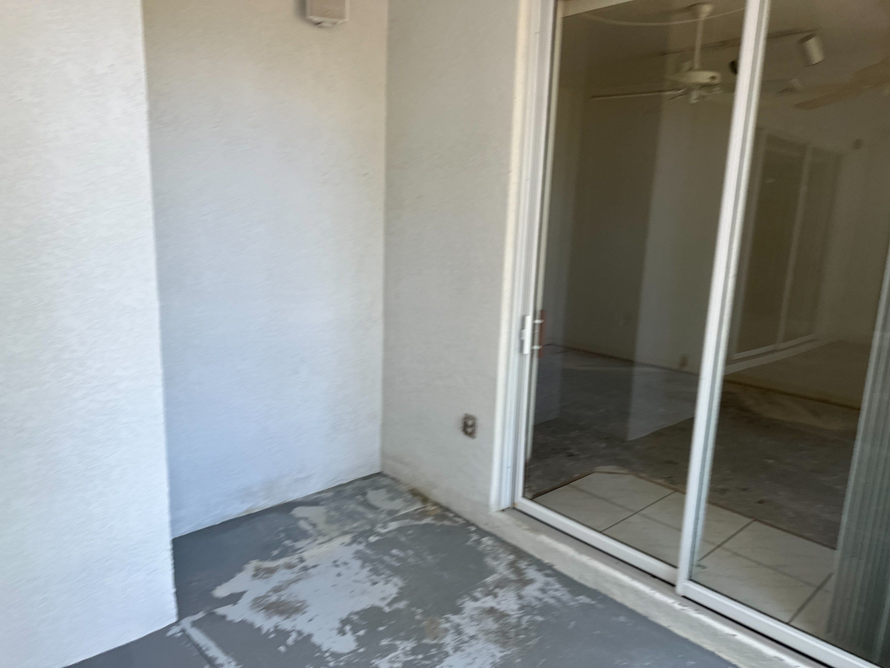 1-Story House Wash, Driveway, Patio/Lanai & Screen Enclosure Cleaning in Oakley Community, Ellenton, FL | Sunshine AquaWash by Sunshine AquaWash