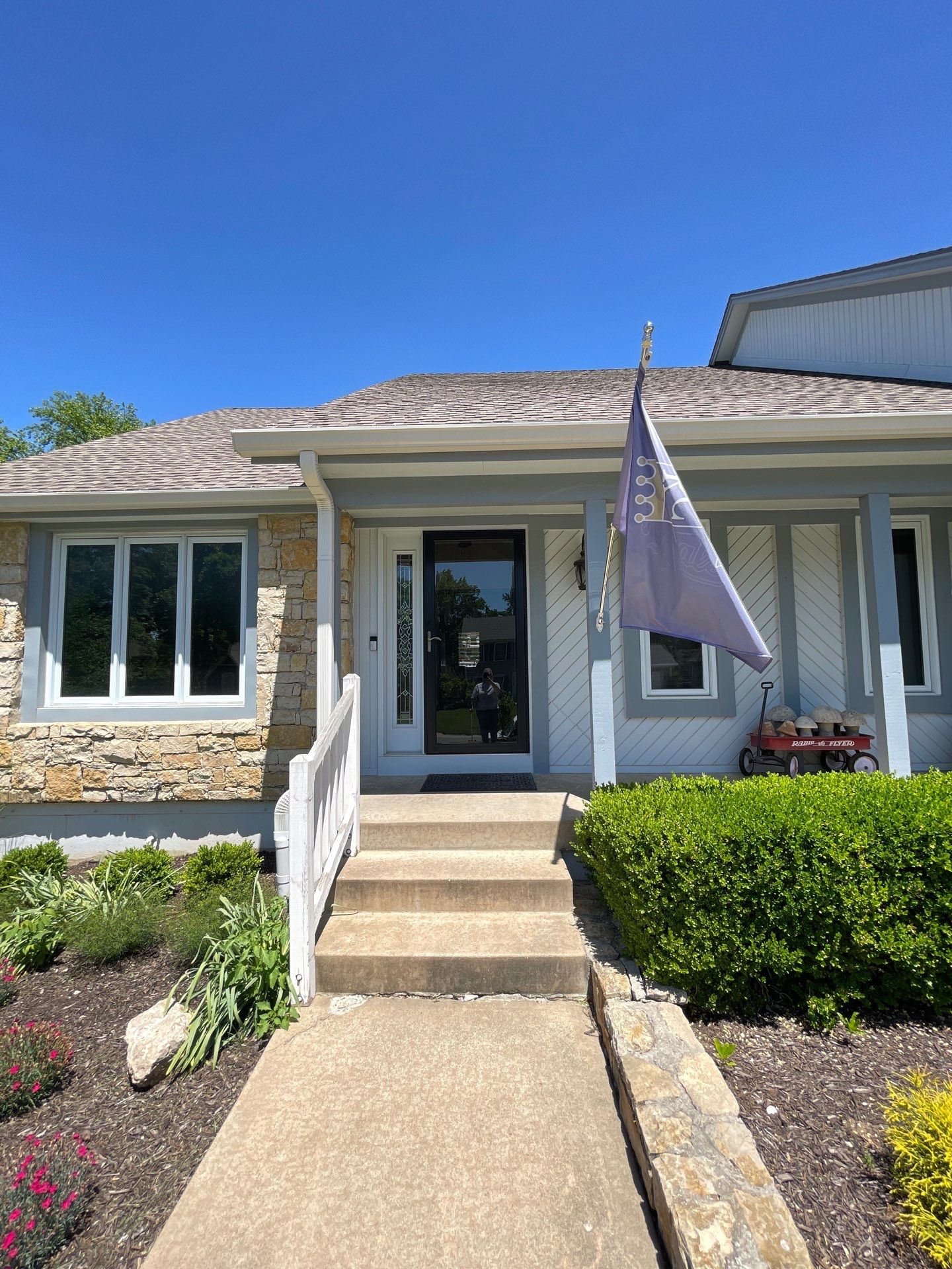 James Hardie siding in Overland park  by EEC  Windows, Siding & Roofing 