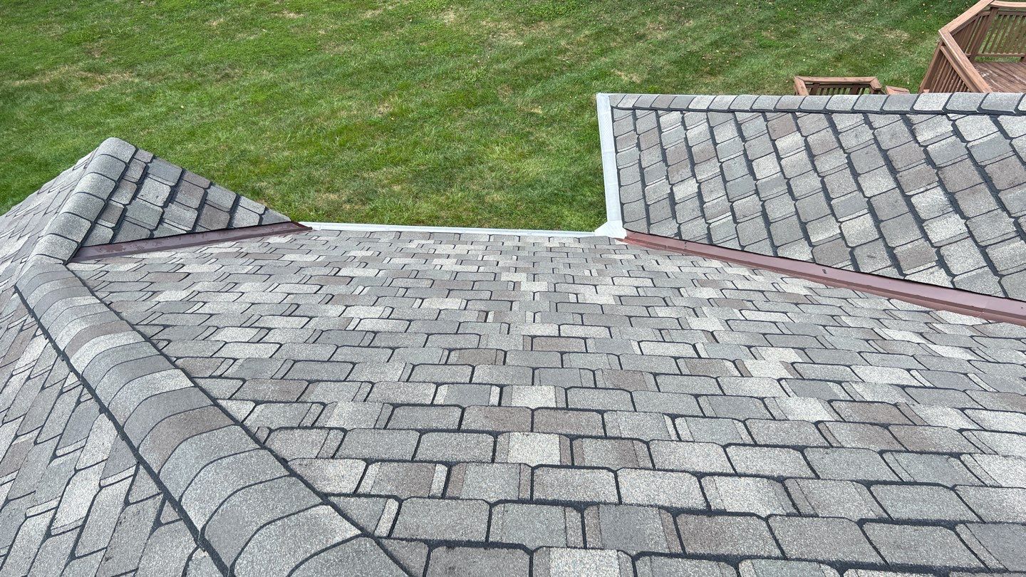 Roof Replacement using Certainteed Grand Manor Shingles by American Home Contractors