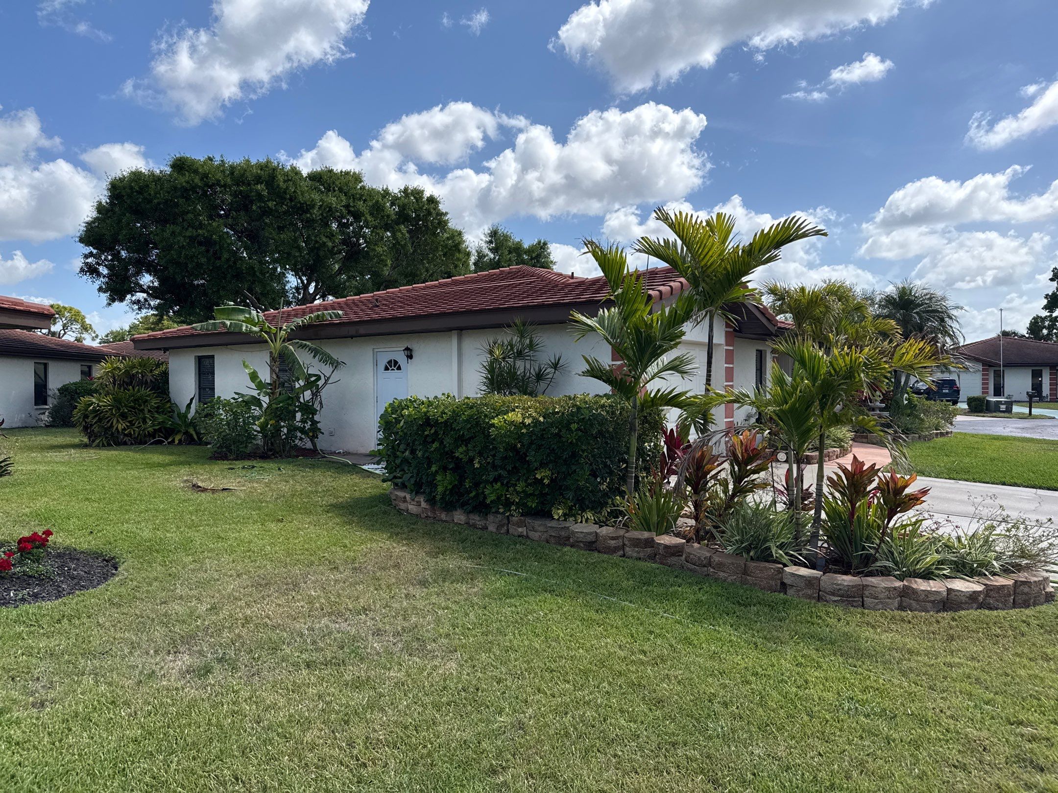Tile Roof Cleaning in Vivienda at Bradenton, FL | No Roof Walking Method by Sunshine AquaWash