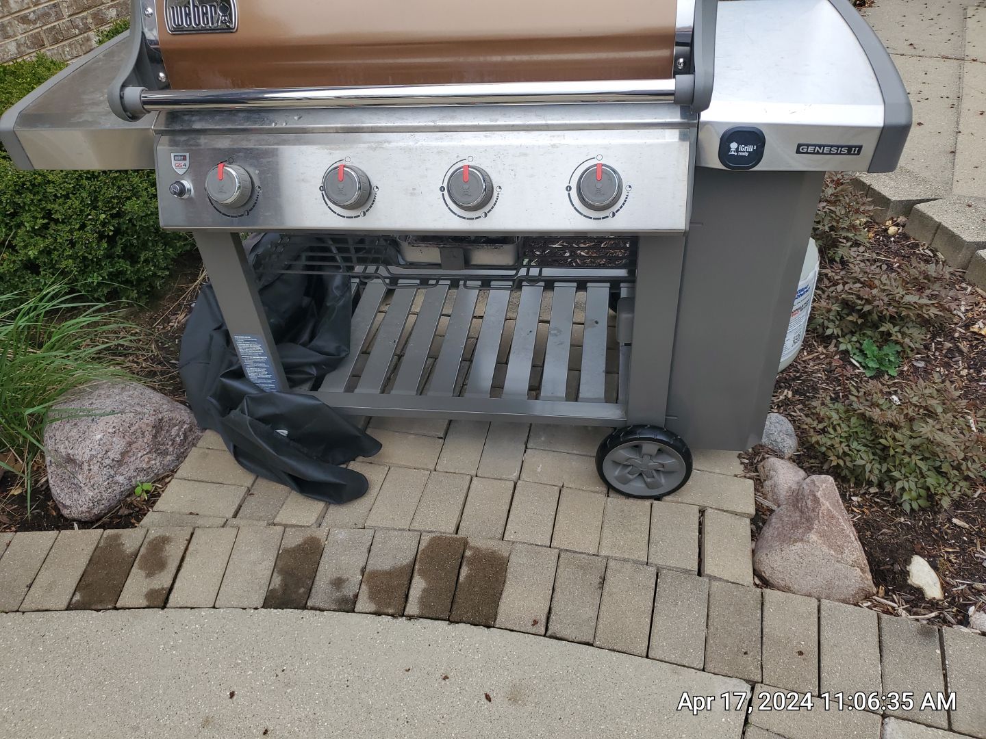 concrete patio and driveway cleaning by Northern Power Washing LLC.