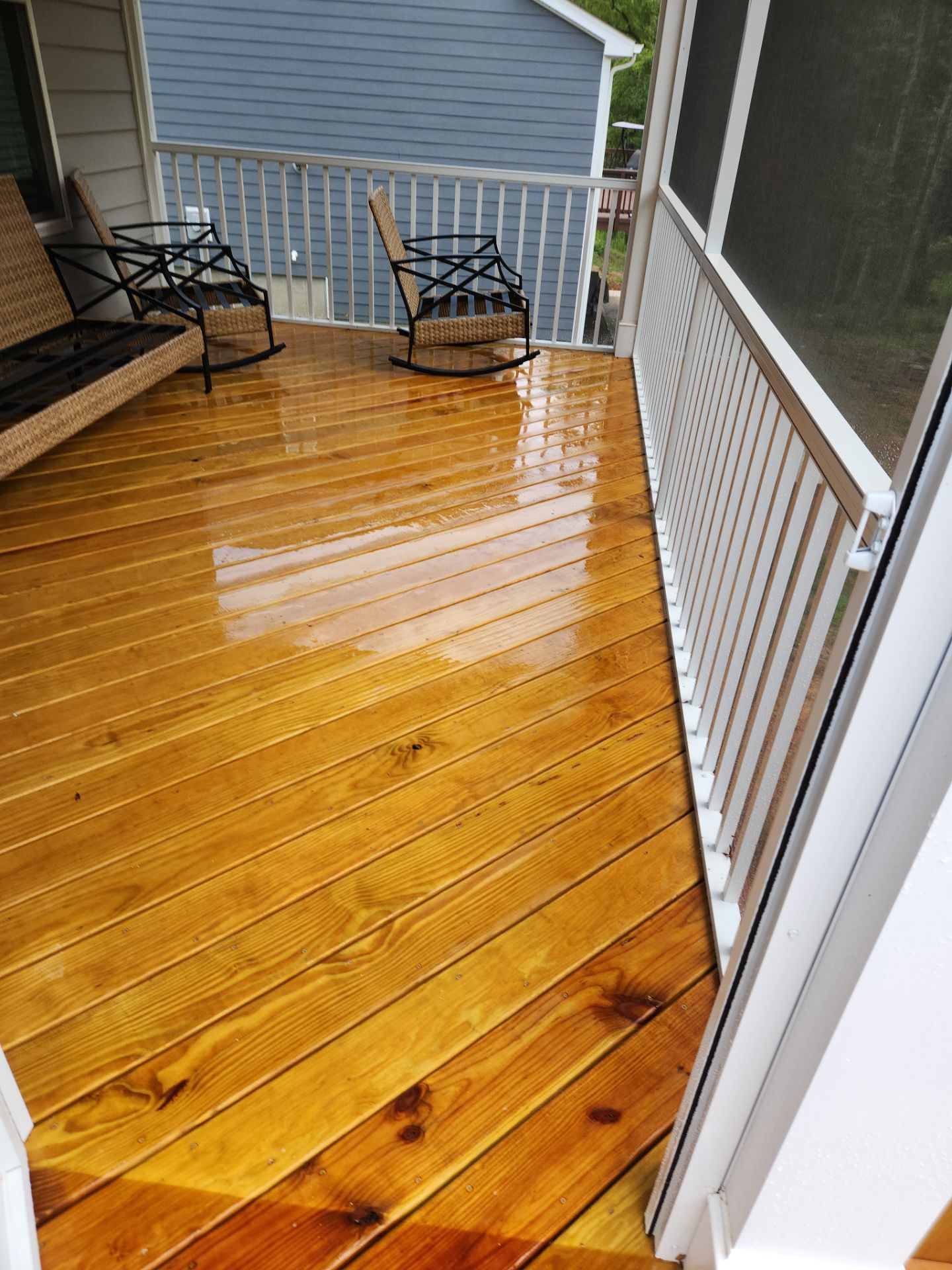 Deck using Wood Sealant by DuraSeal