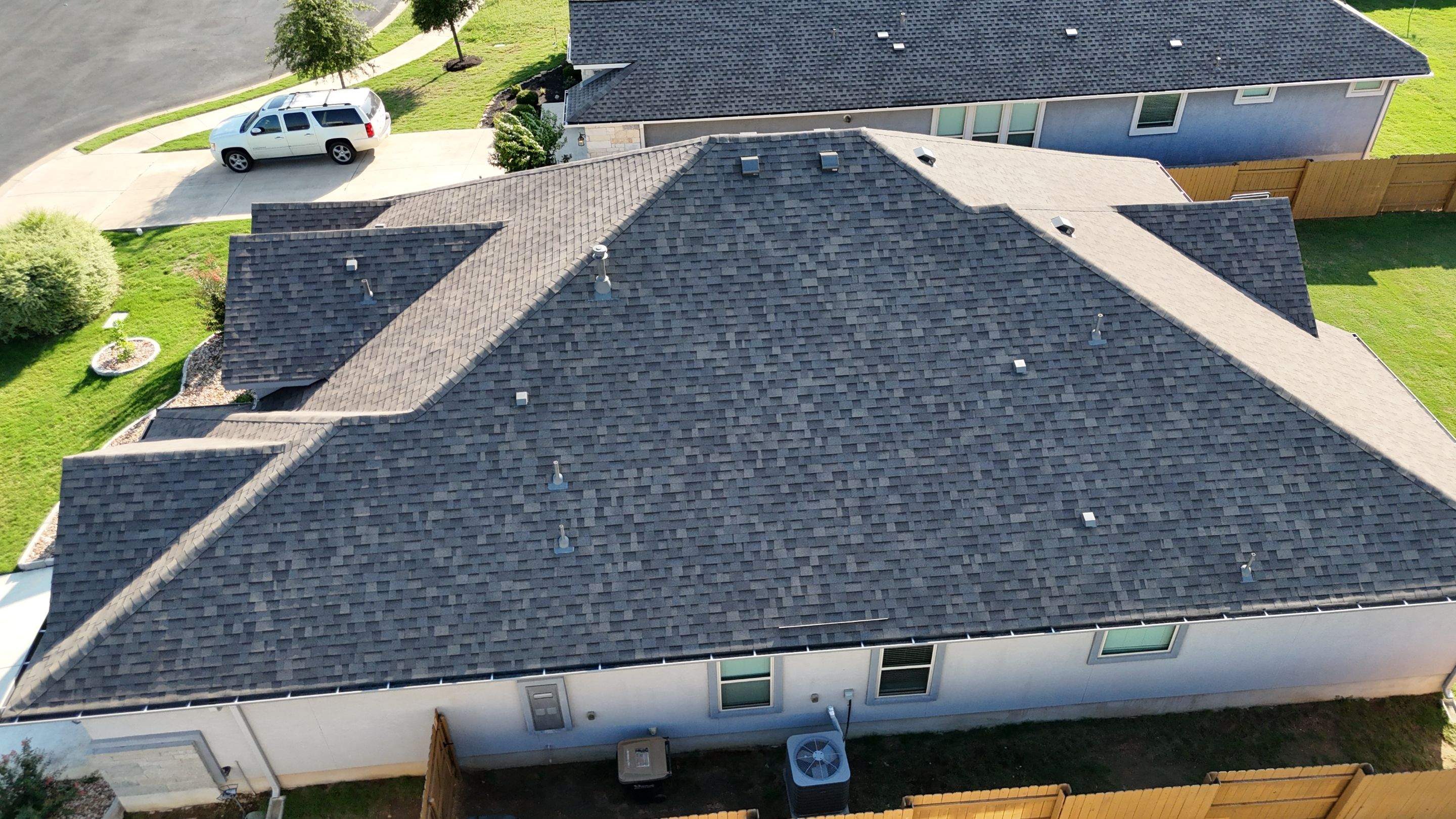 Weathered Wood - Malarkey Vista by RoofsOnly.com