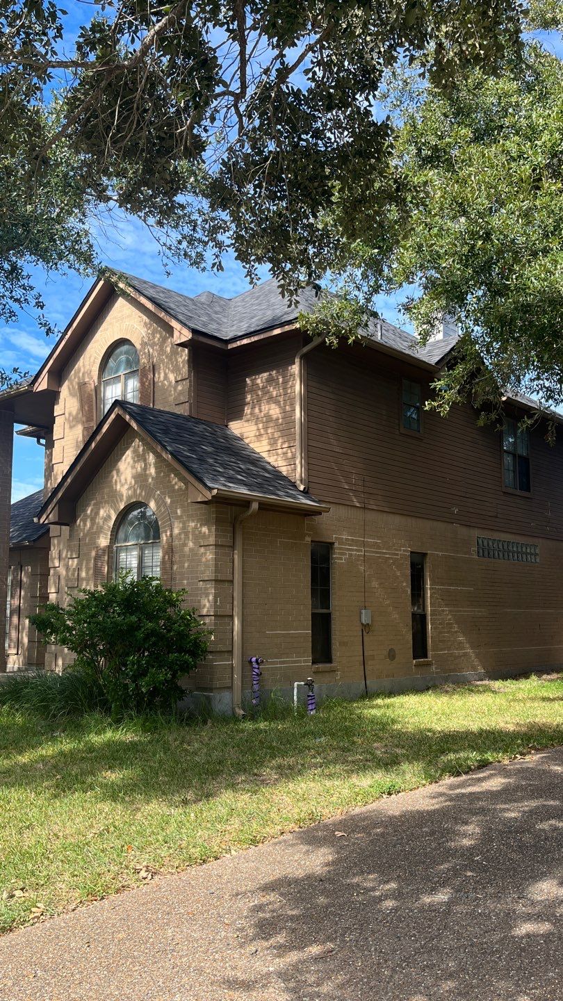 Residential Roofing Installation using Certainteed Landmark Moire Black by Galvan Roofing and Construction